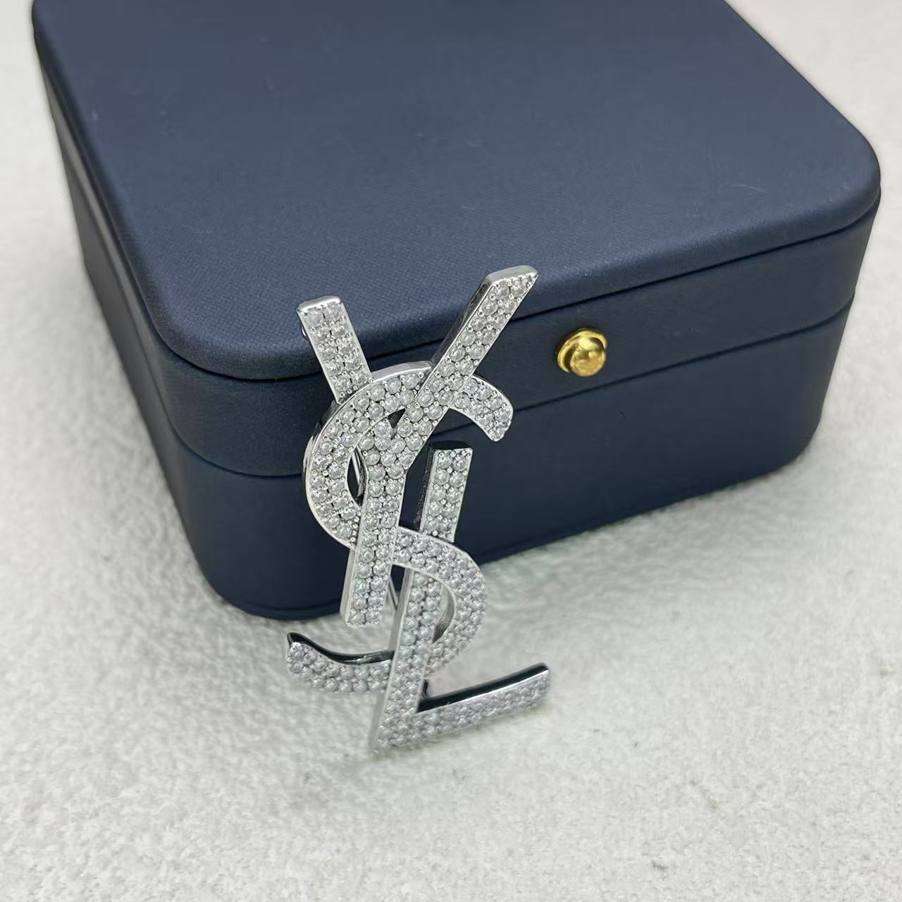 LuxluxHouse Low Price And High Quality Accessories YSL