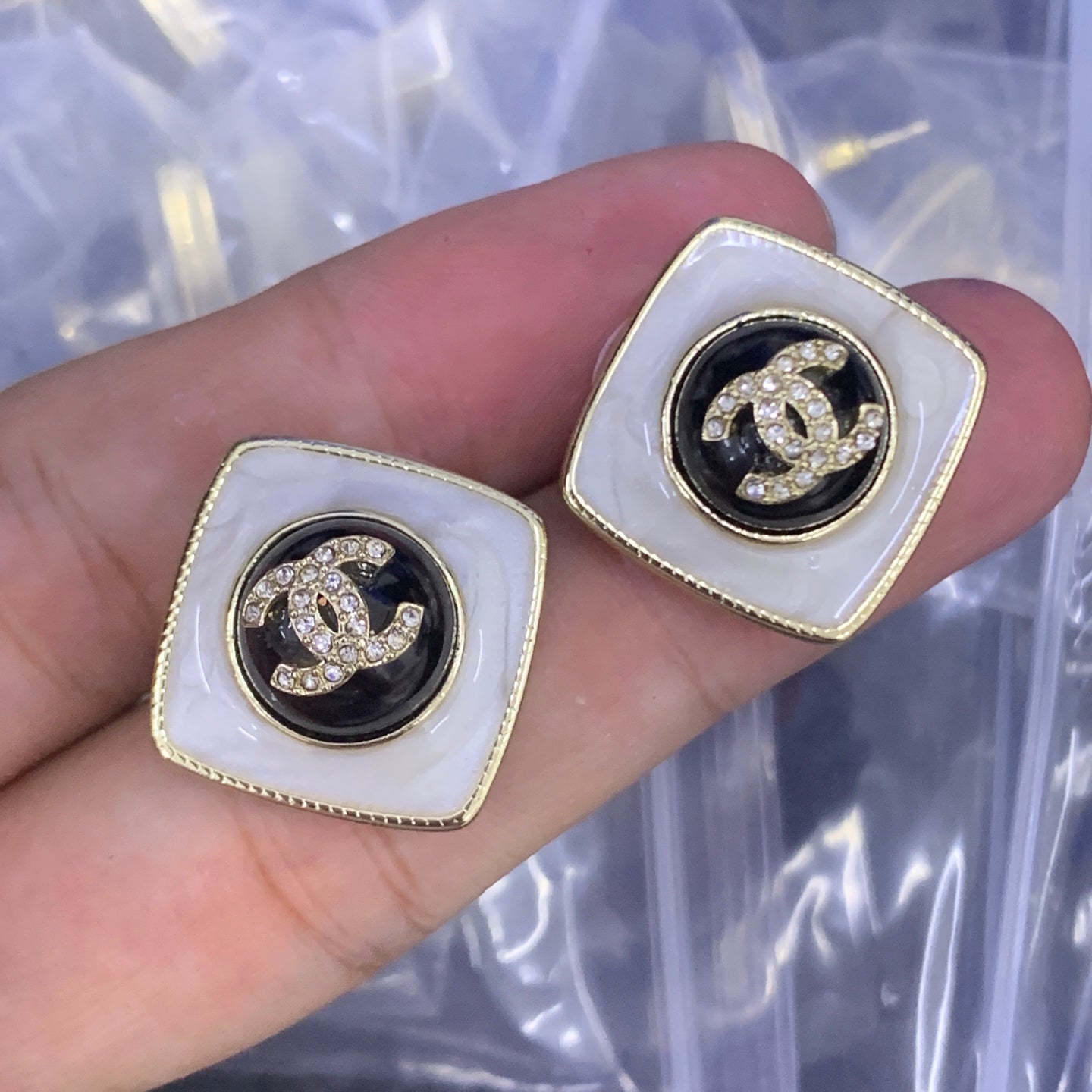 LuxluxHouse Low Price And High Quality Accessories Chanel