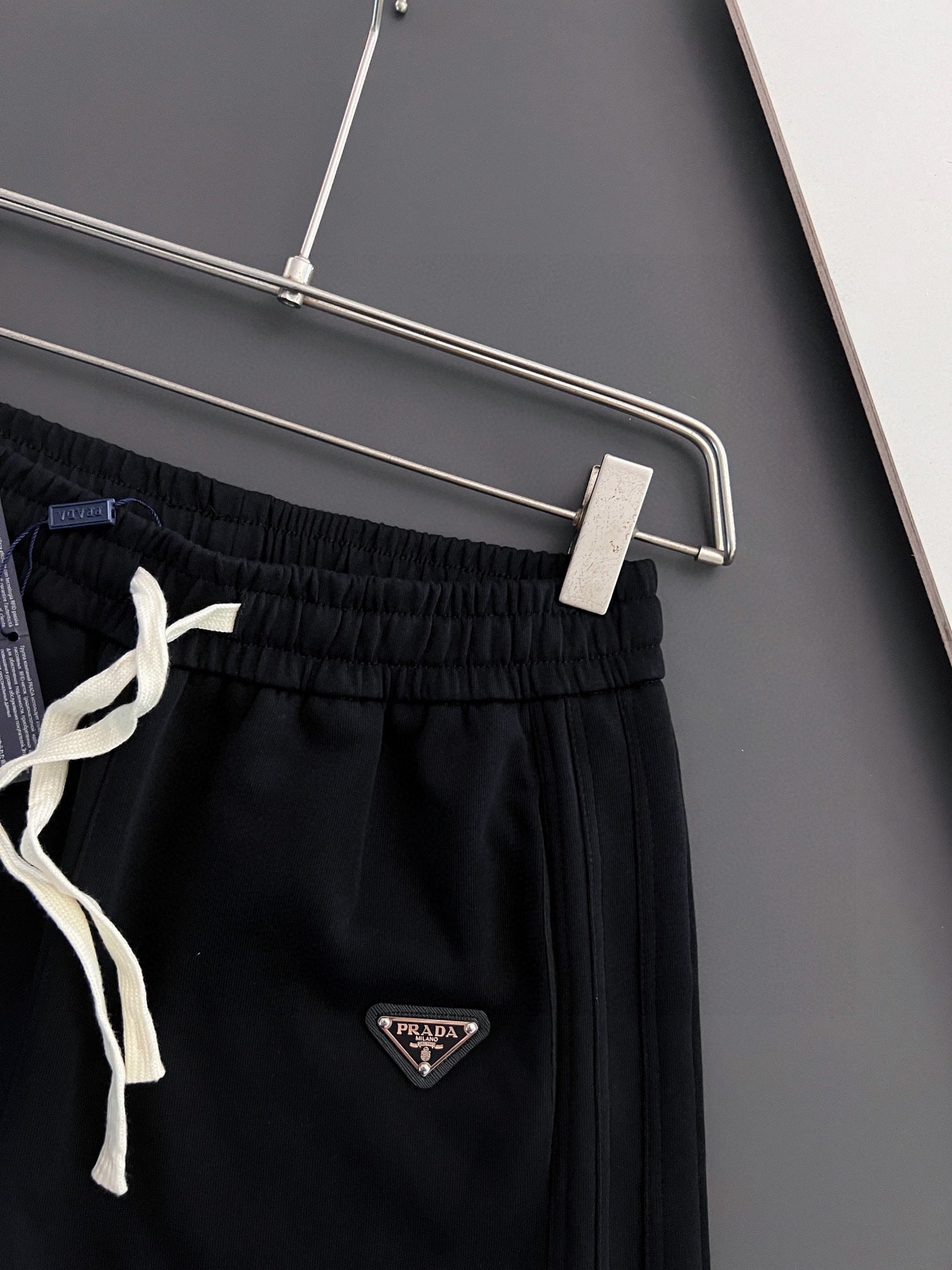 LuxluxHouse Best Quality Clothes Pants Prada
