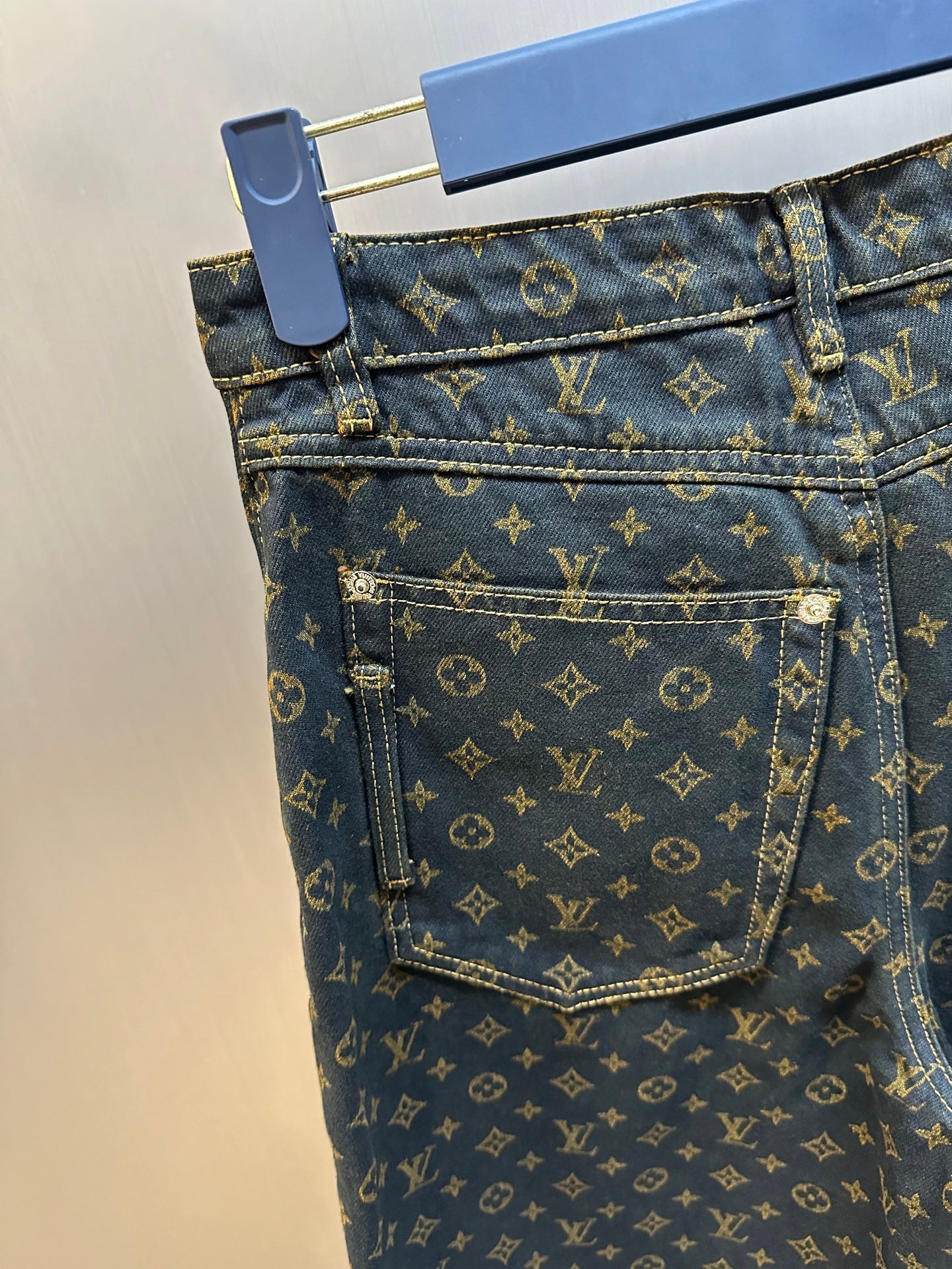 LuxluxHouse Best Quality Clothes Pants Louis Vuitton