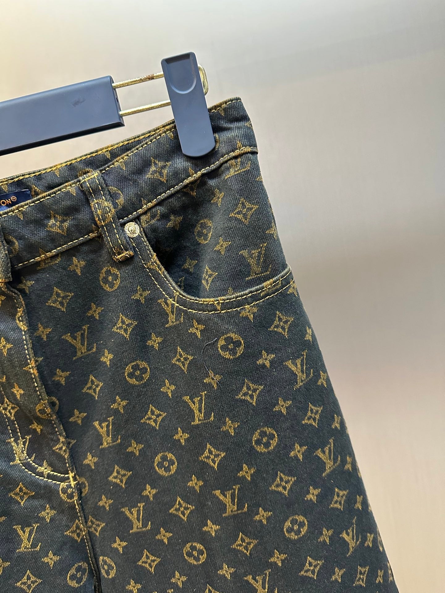 LuxluxHouse Best Quality Clothes Pants Louis Vuitton