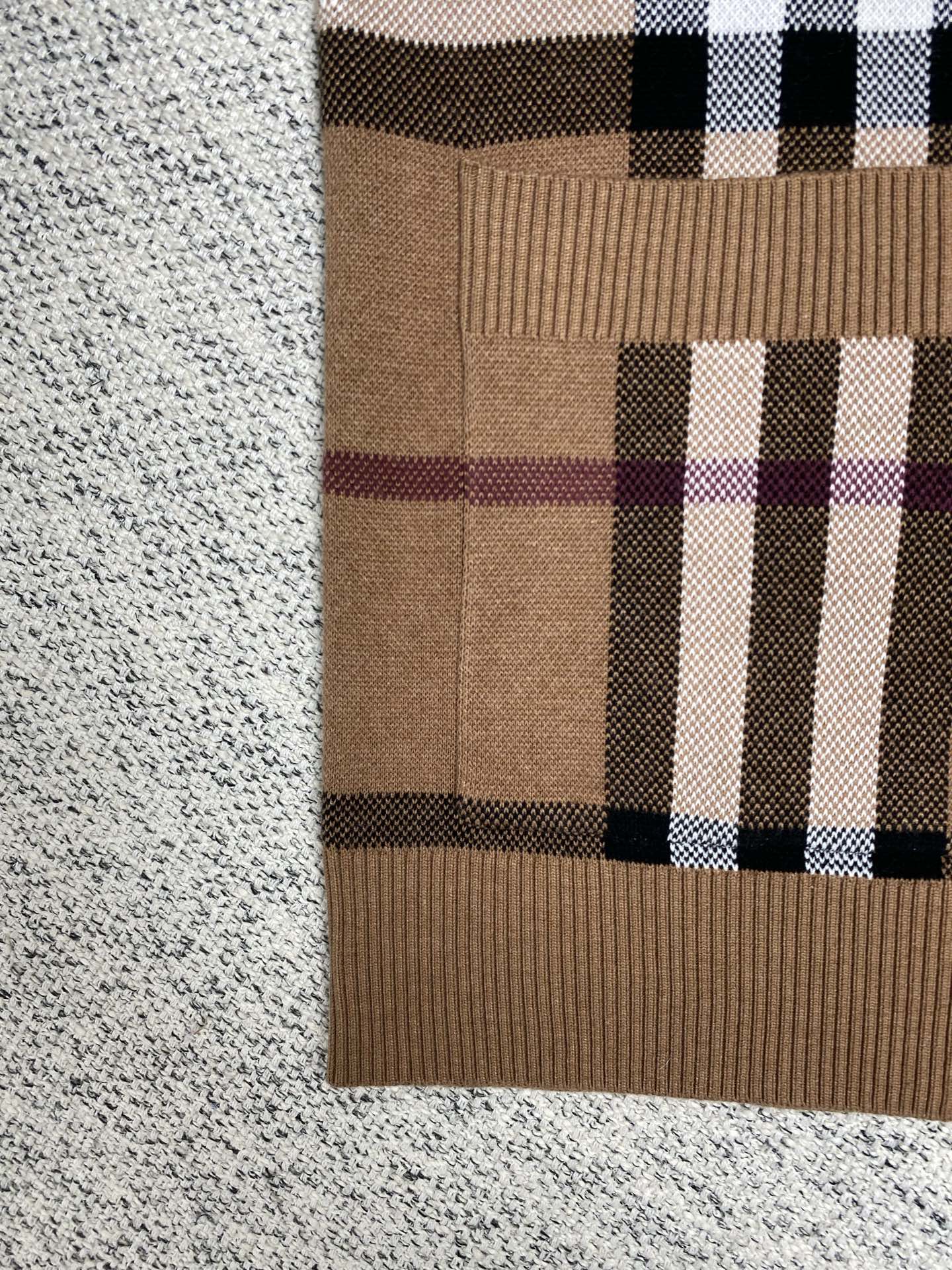 LuxluxHouse Best Quality Clothes Burberry Hoodie & Sweater