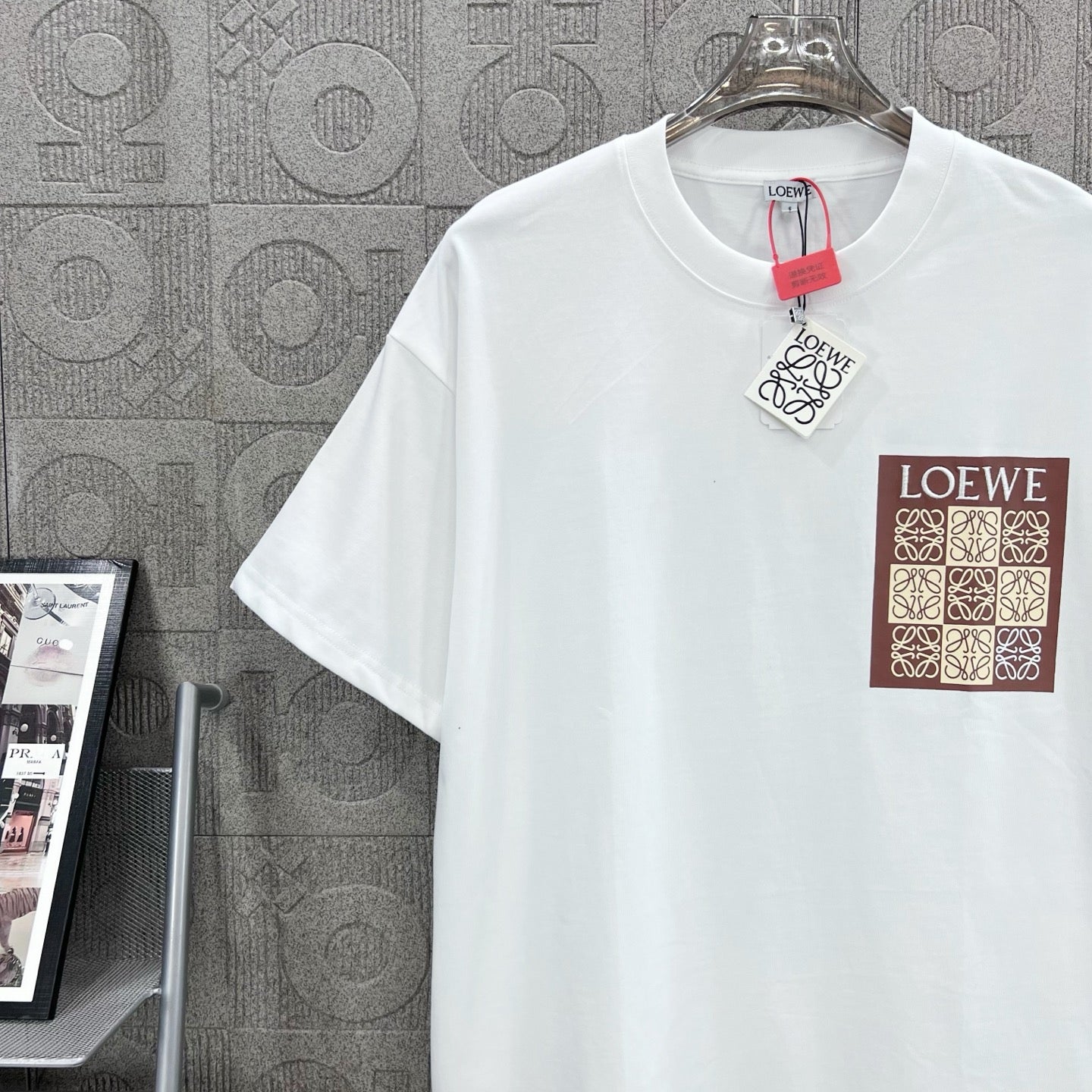 LuxluxHouse Best Quality Clothes T-shirt Loewe