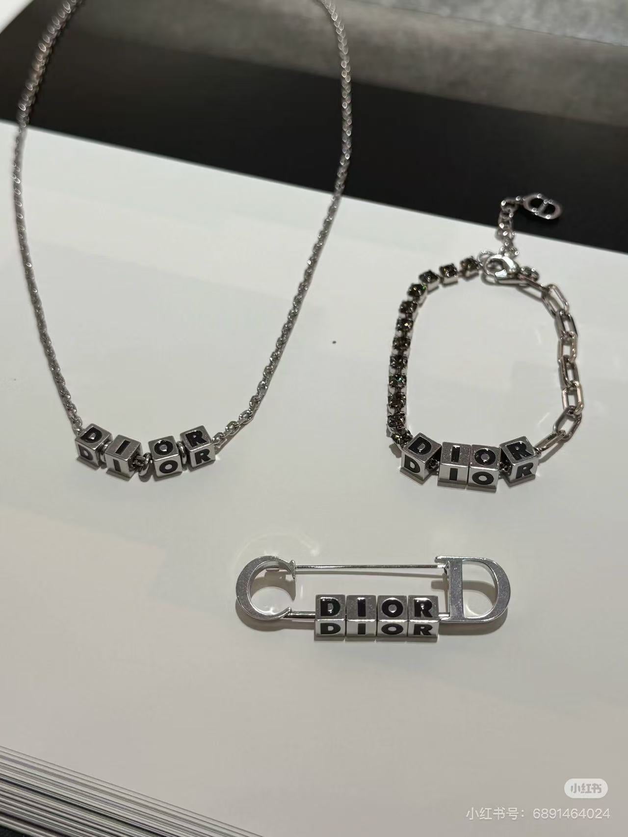LuxluxHouse Best Quality Accessories Necklace Dior