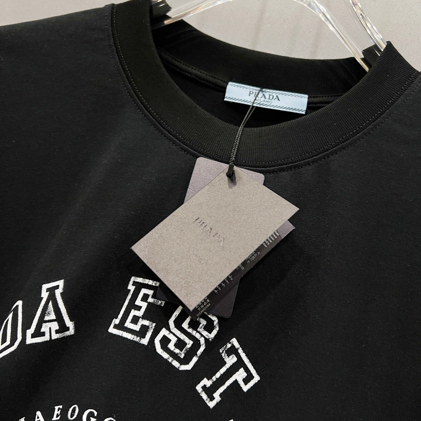 LuxluxHouse Best Quality Clothes T-shirt Prada