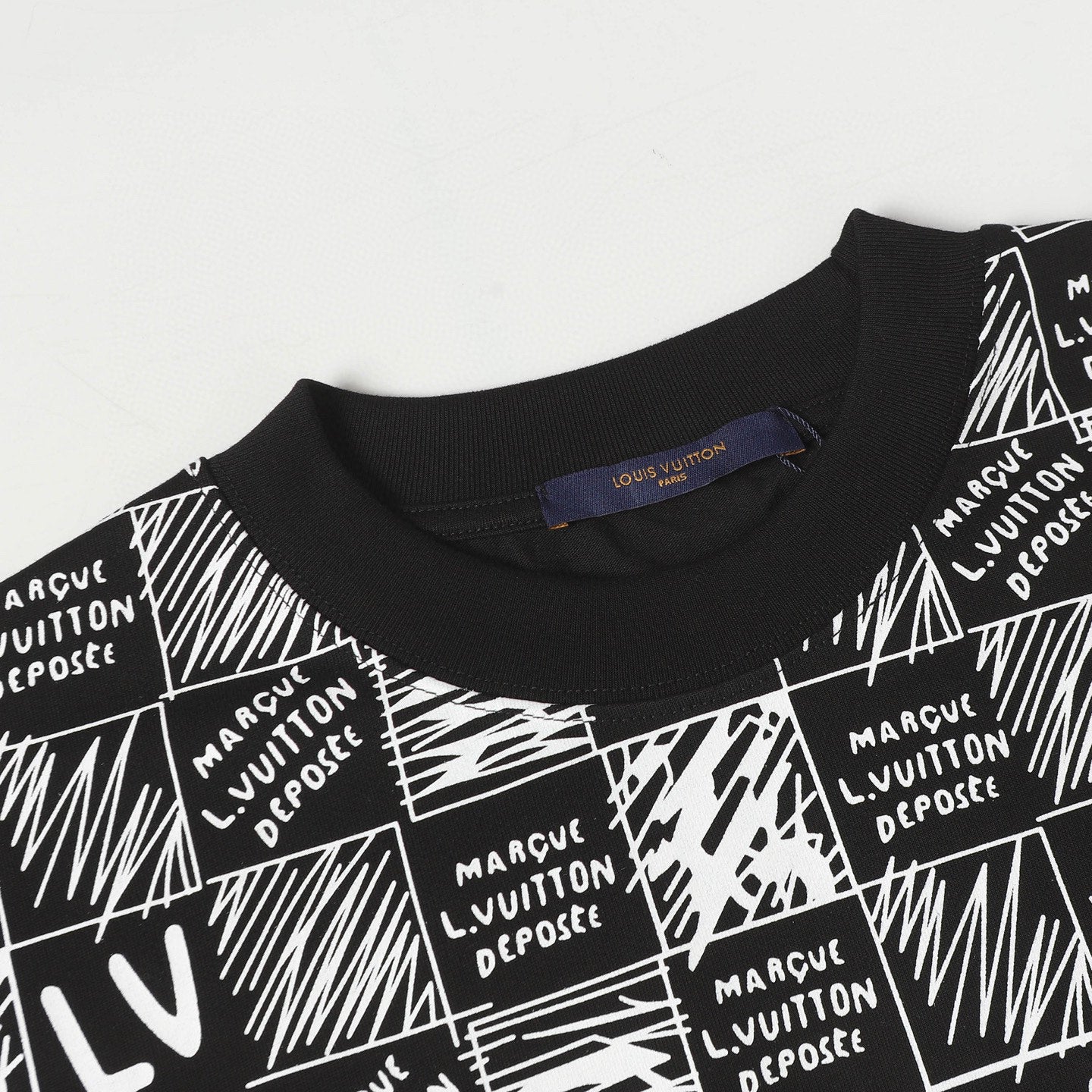 LuxluxHouse Best Quality Clothes T-shirt Louis Vuitton