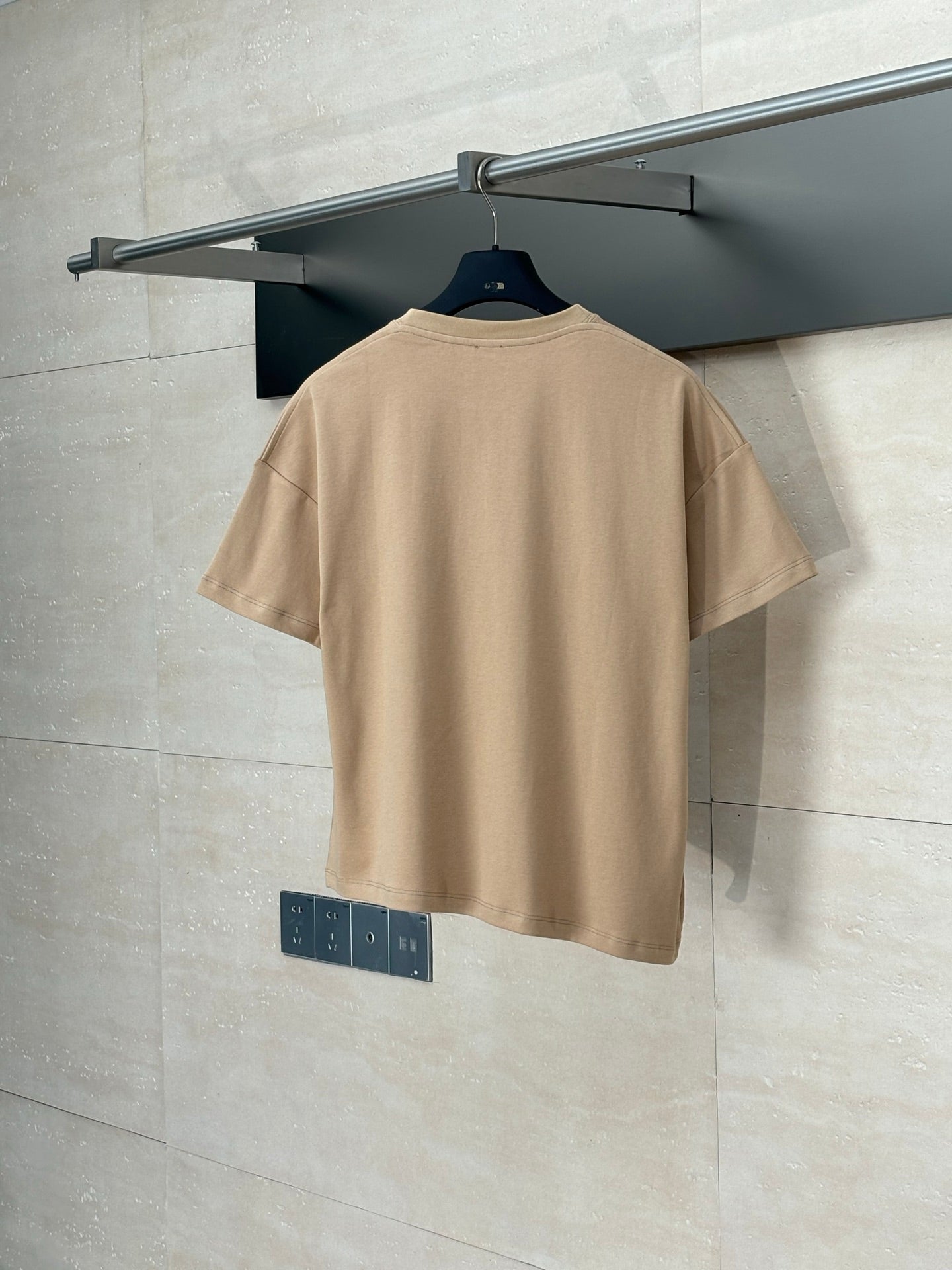 LuxluxHouse Best Quality Clothes T-shirt Loewe