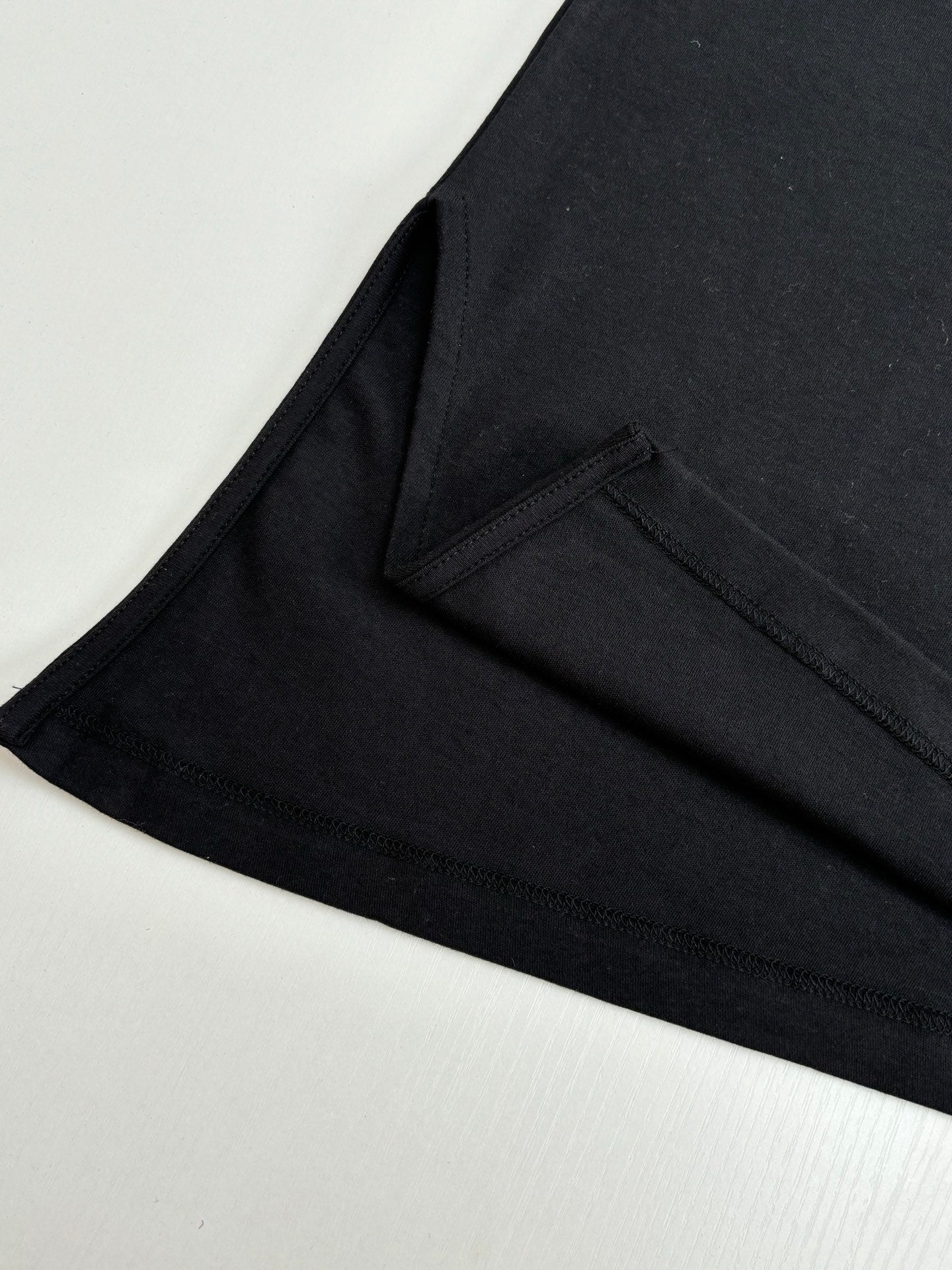 LuxluxHouse Best Quality Clothes T-shirt Loewe