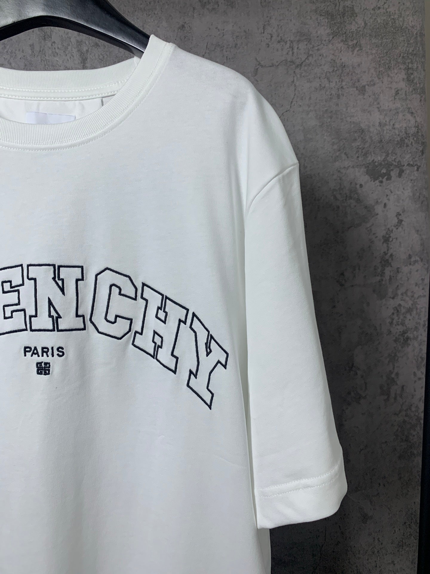 LuxluxHouse Best Quality Clothes Givenchy T-shirt