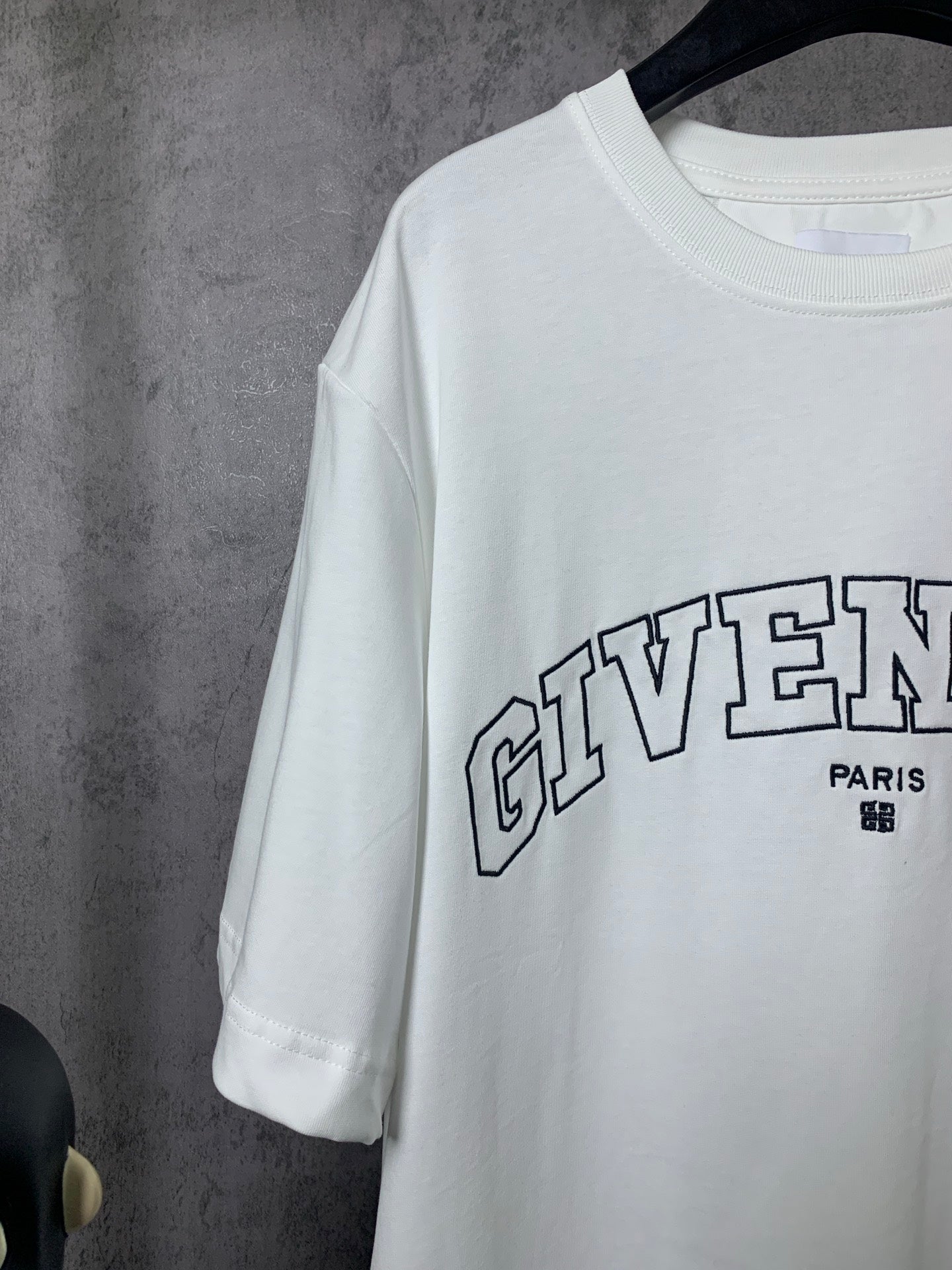 LuxluxHouse Best Quality Clothes Givenchy T-shirt
