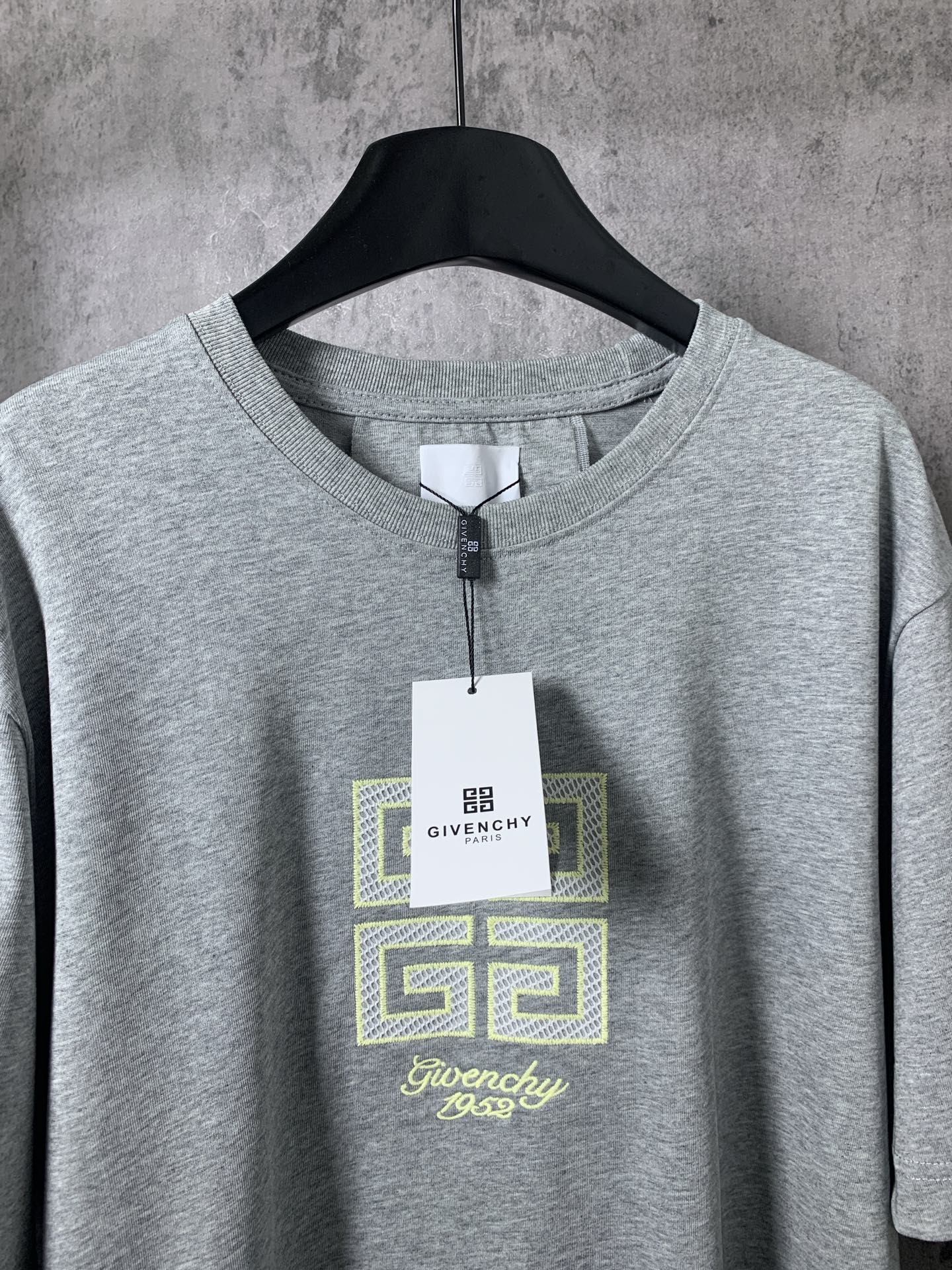 LuxluxHouse Best Quality Clothes Givenchy T-shirt