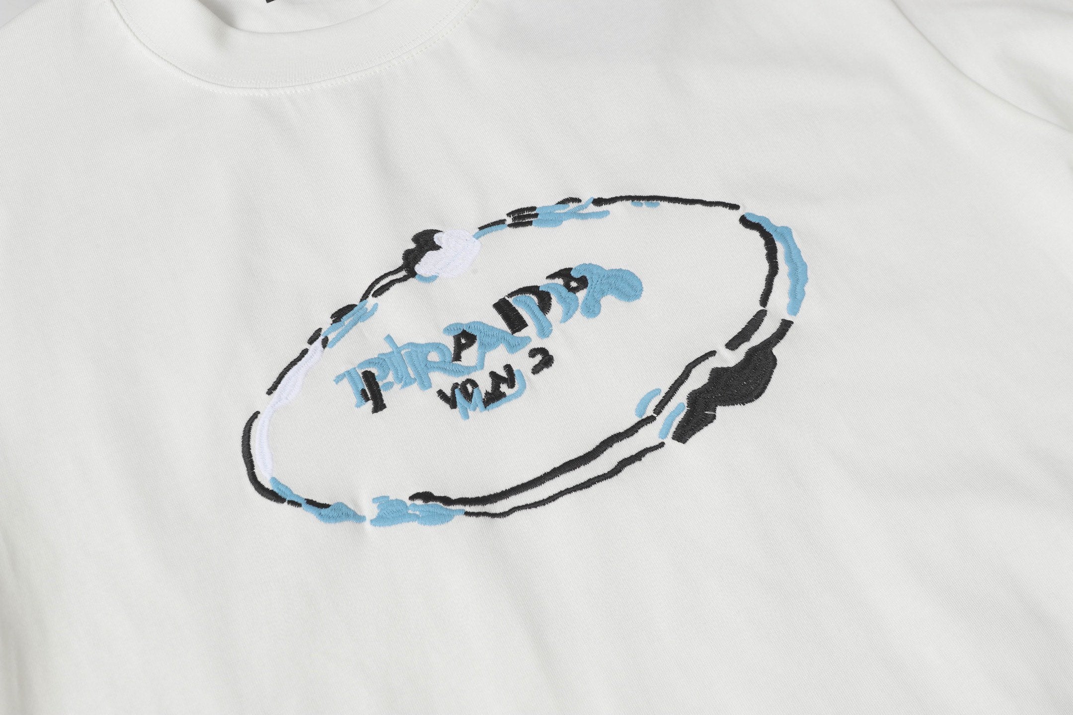 LuxluxHouse Best Quality Clothes T-shirt Prada