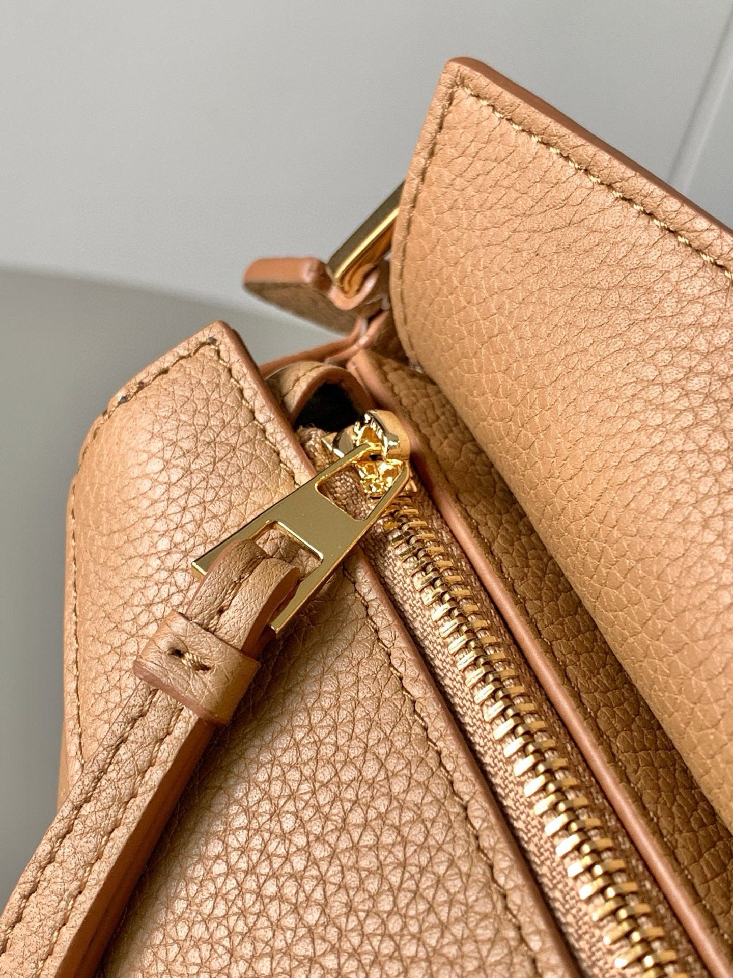 LuxluxHouse Best Quality Bags Loewe Men