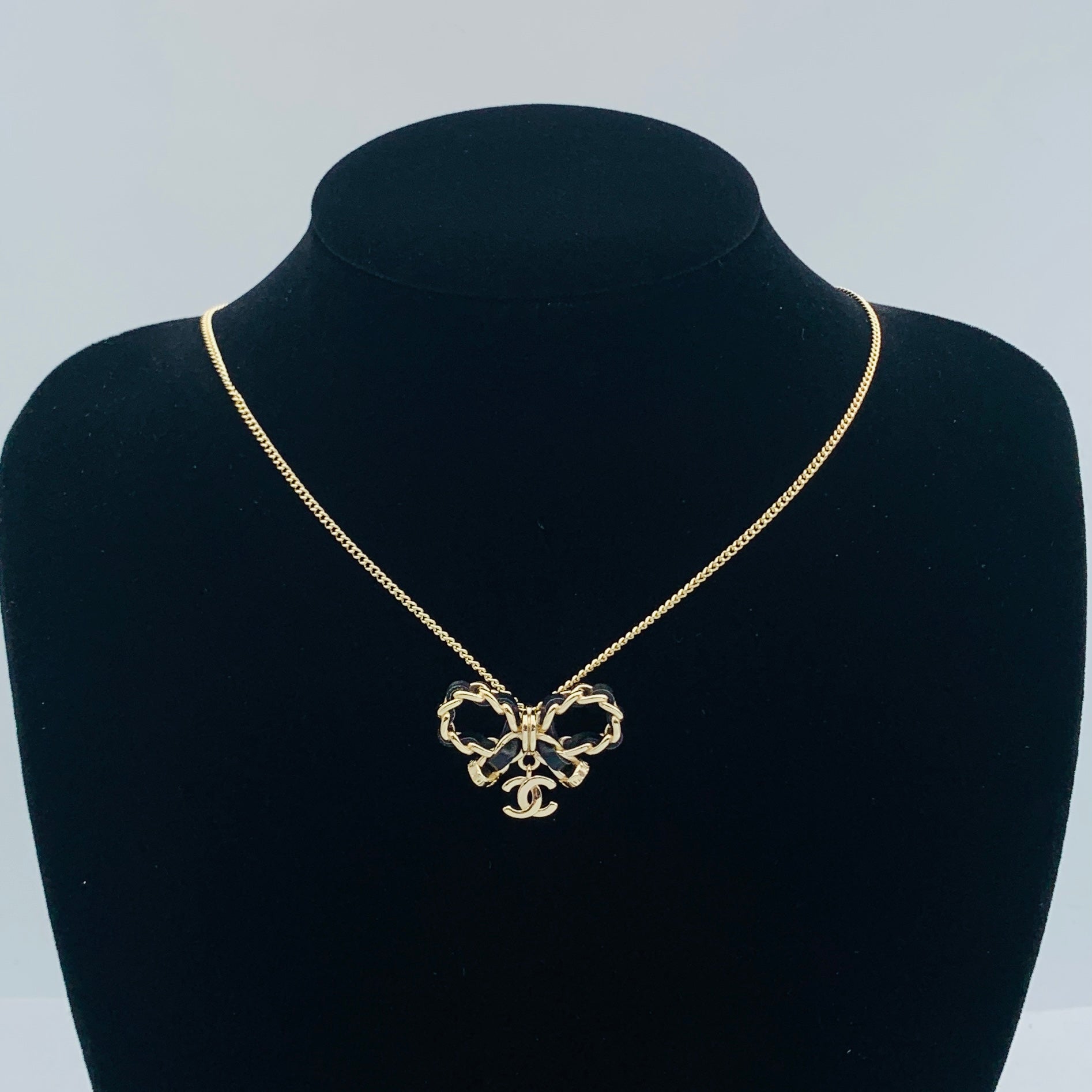 LuxluxHouse Low Price And High Quality Accessories Chanel