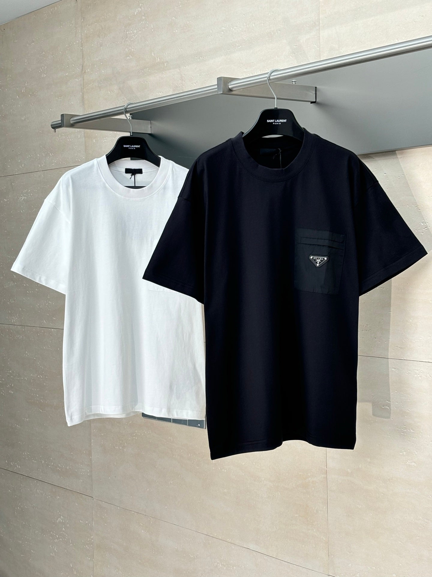 LuxluxHouse Best Quality Clothes T-shirt Prada