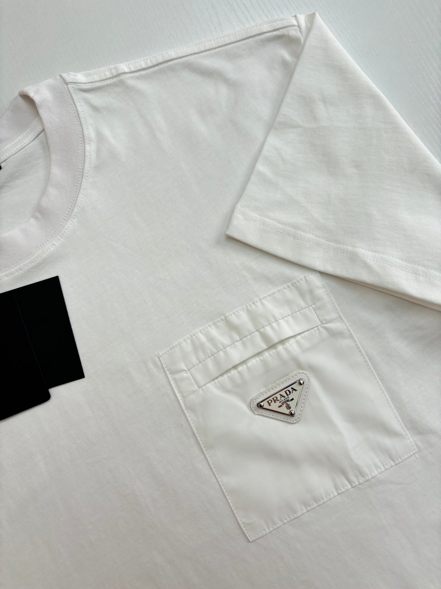 LuxluxHouse Best Quality Clothes T-shirt Prada
