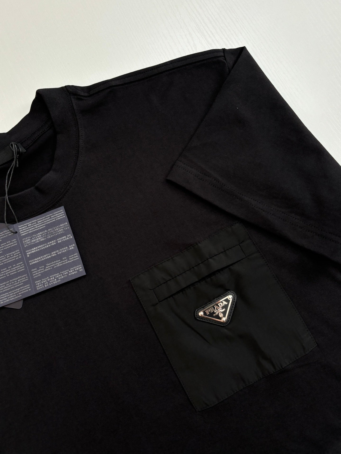 LuxluxHouse Best Quality Clothes T-shirt Prada