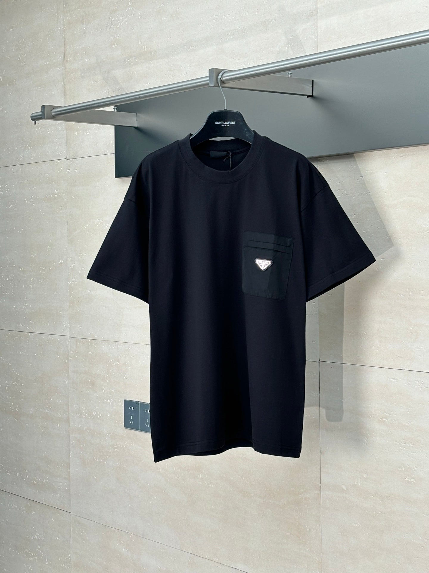LuxluxHouse Best Quality Clothes T-shirt Prada