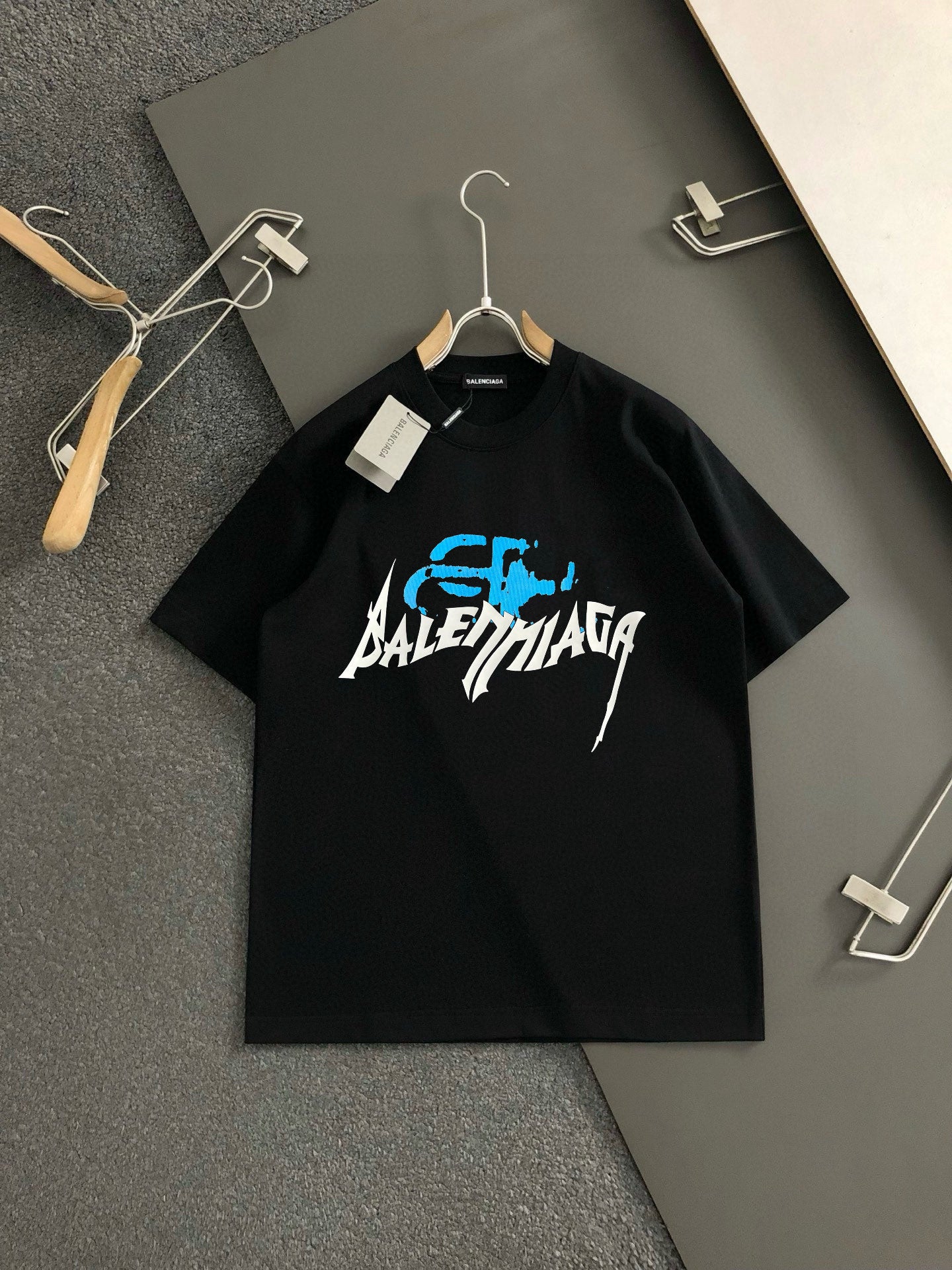 LuxluxHouse Best Quality Clothes Balenciaga T-shirt