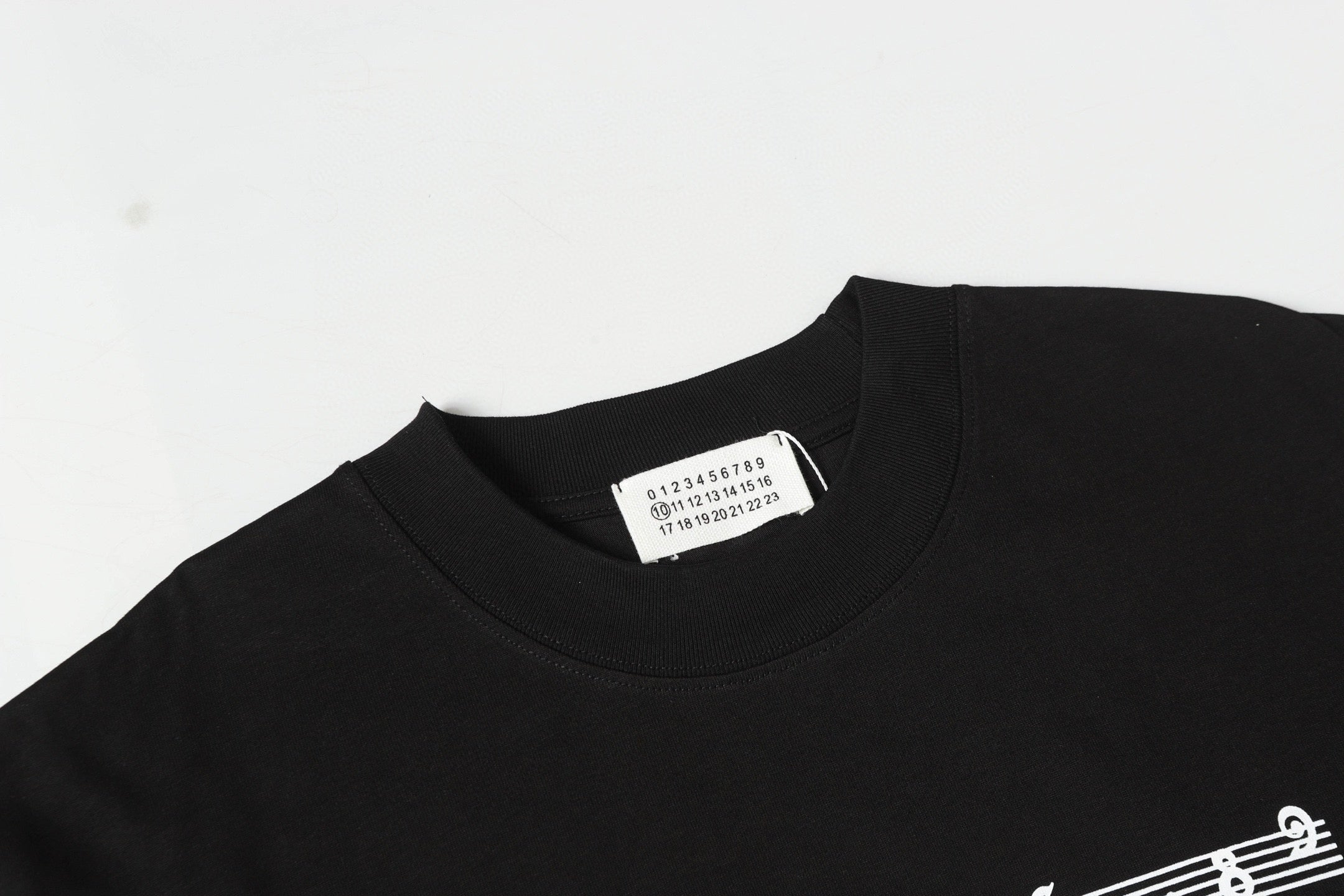 LuxluxHouse Best Quality Clothes T-shirt Chanel & Maison Margiela