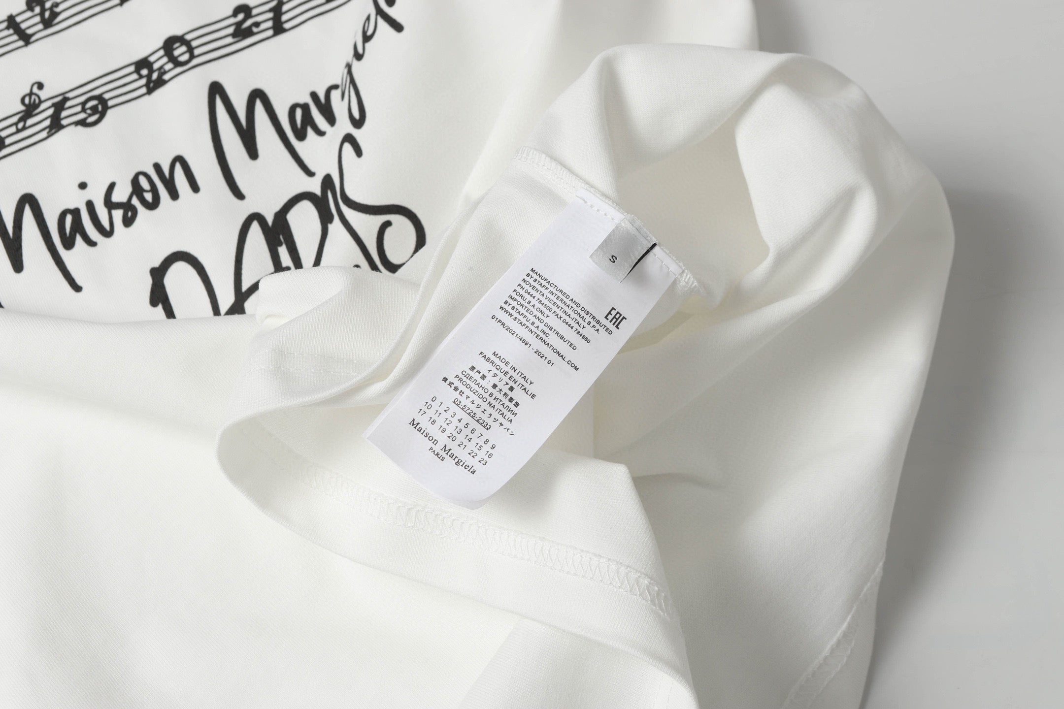 LuxluxHouse Best Quality Clothes T-shirt Chanel & Maison Margiela
