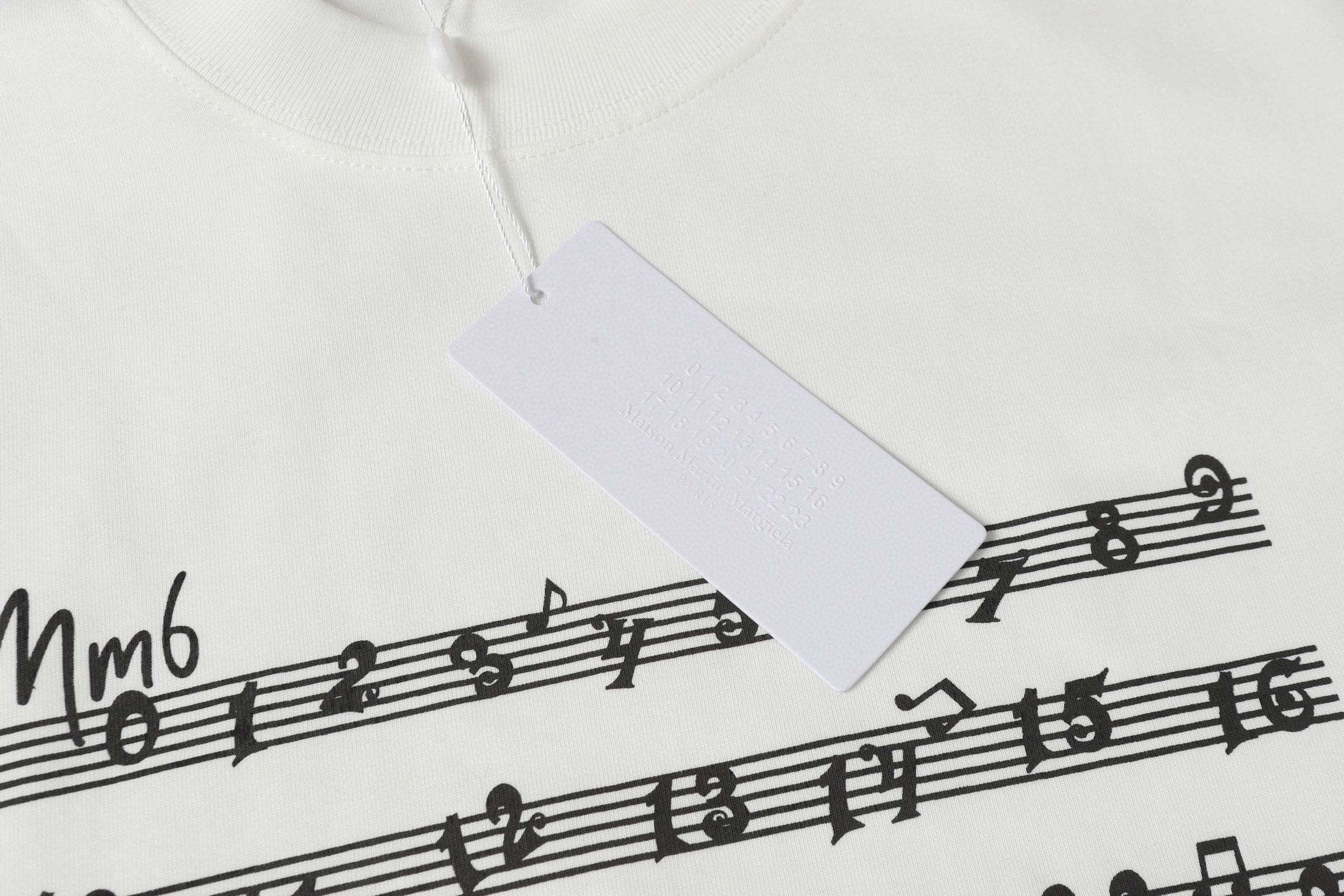 LuxluxHouse Best Quality Clothes T-shirt Chanel & Maison Margiela