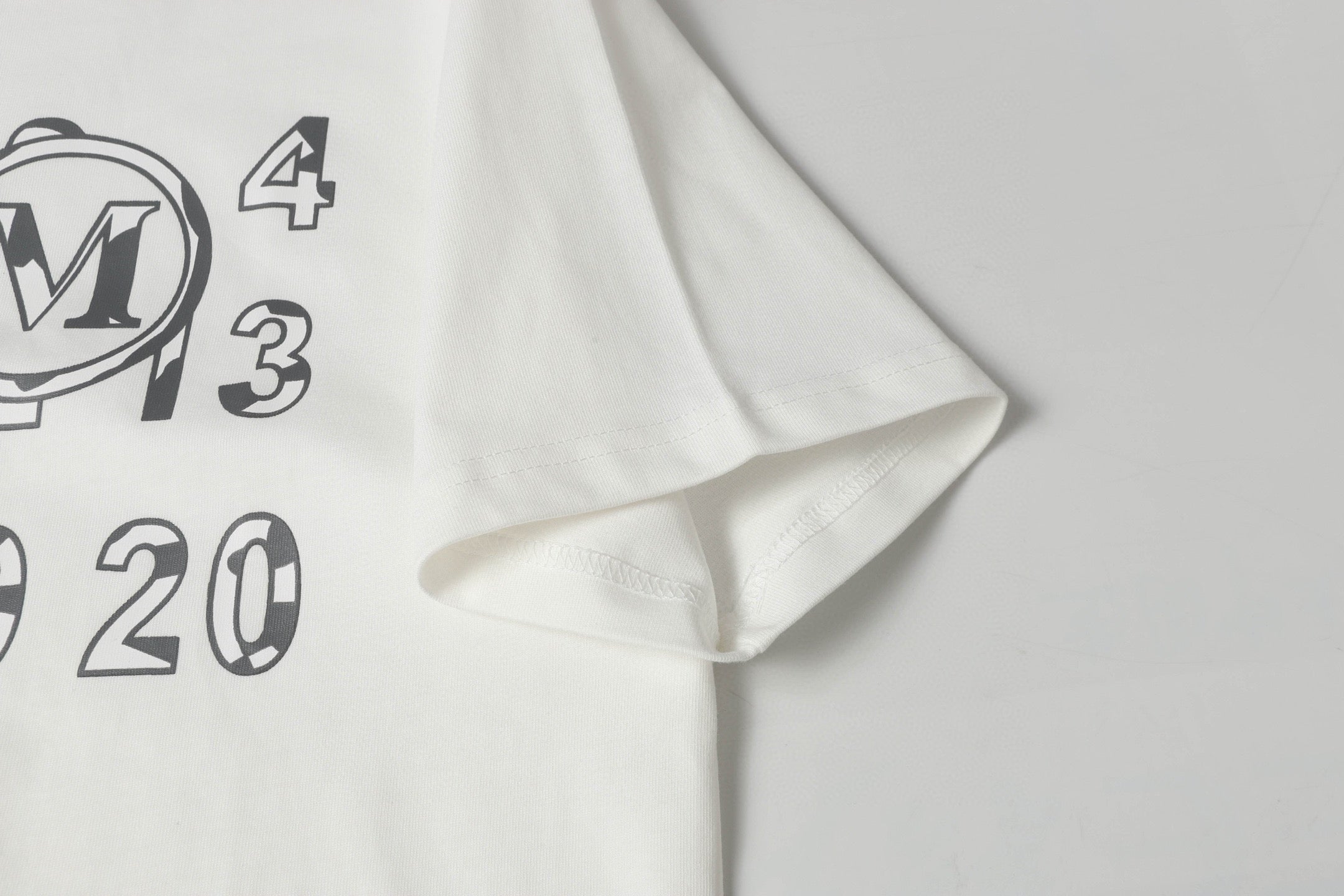LuxluxHouse Best Quality Clothes T-shirt Chanel & Maison Margiela