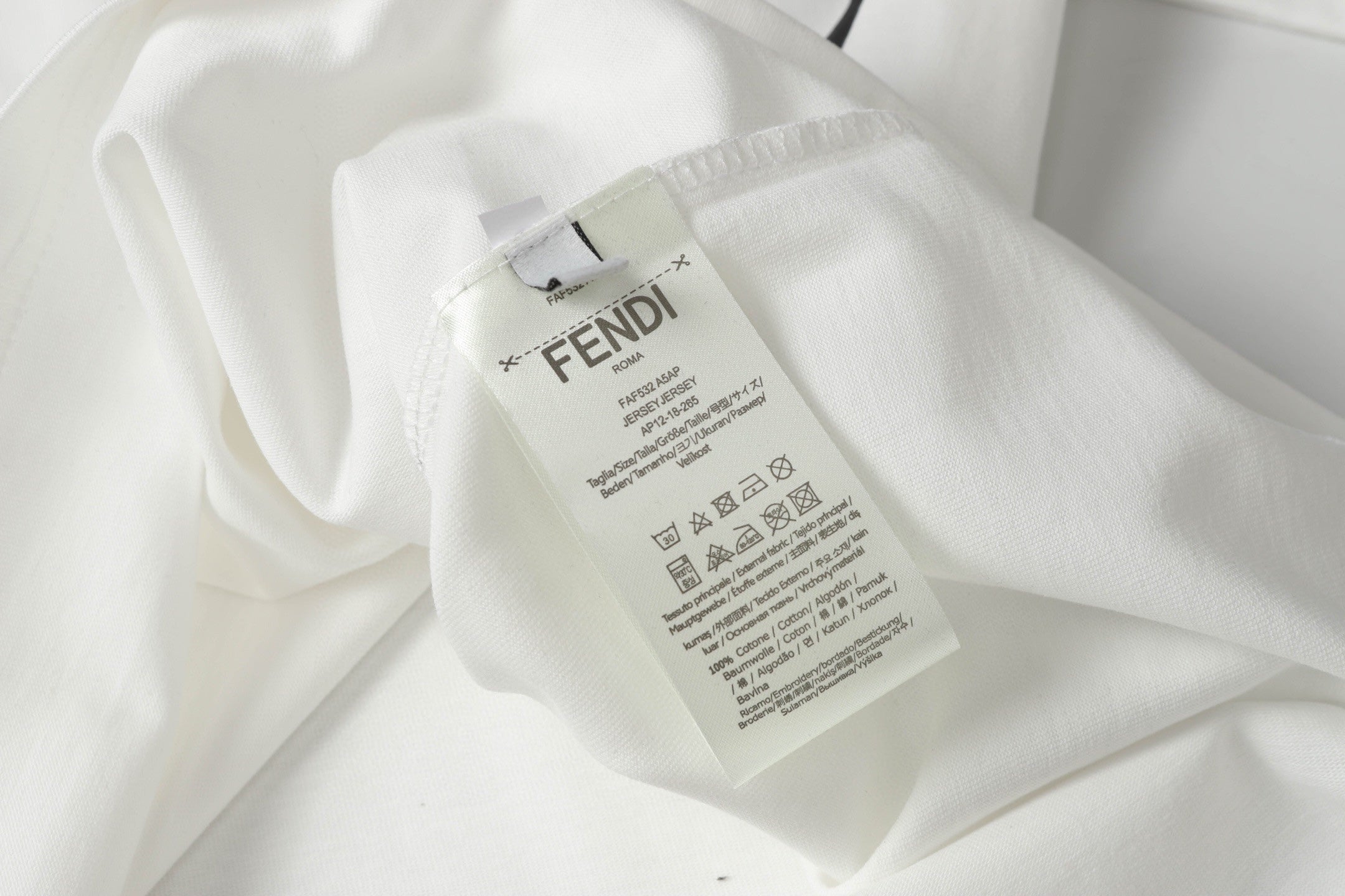 LuxluxHouse Best Quality Clothes Fendi T-shirt