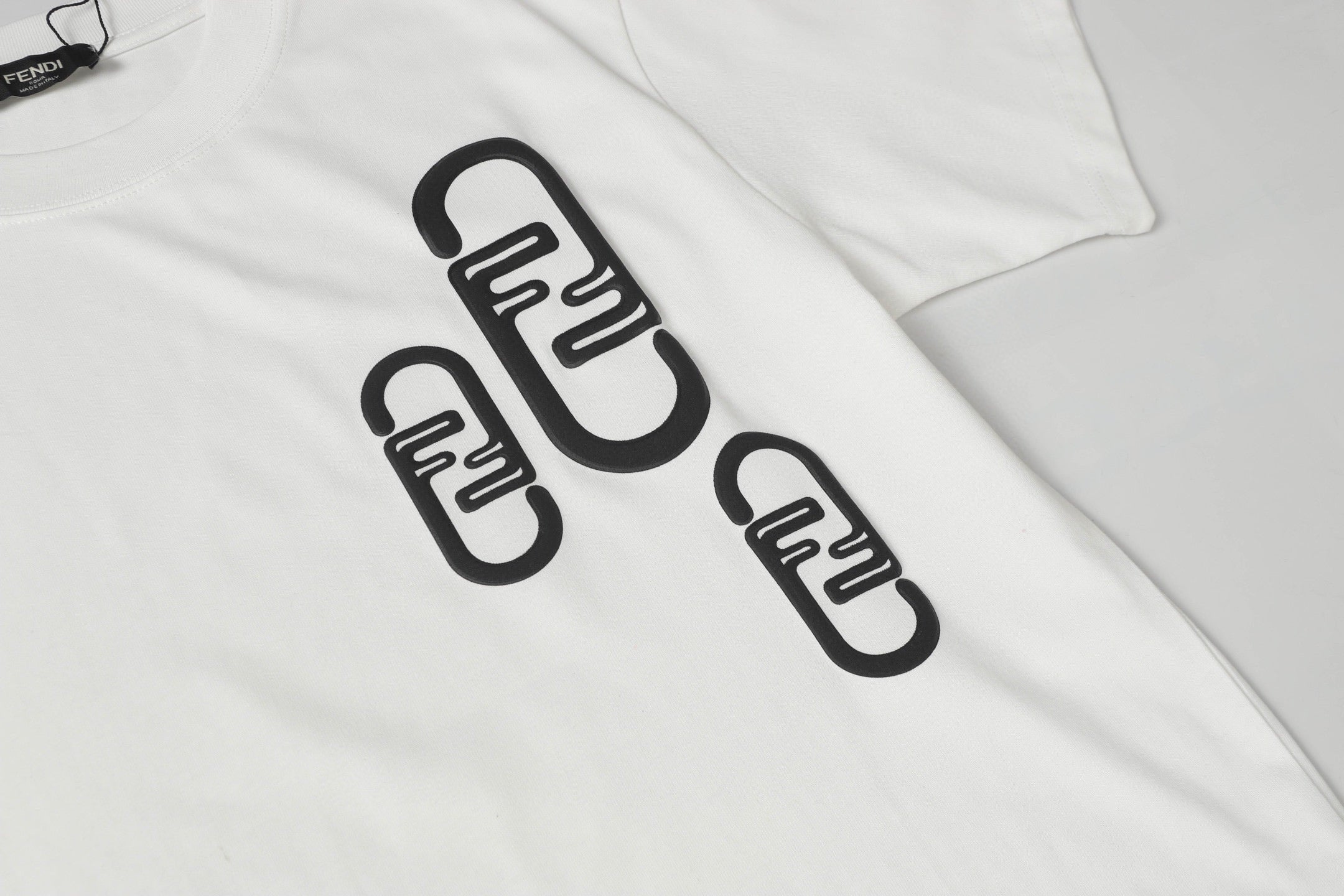 LuxluxHouse Best Quality Clothes Fendi T-shirt