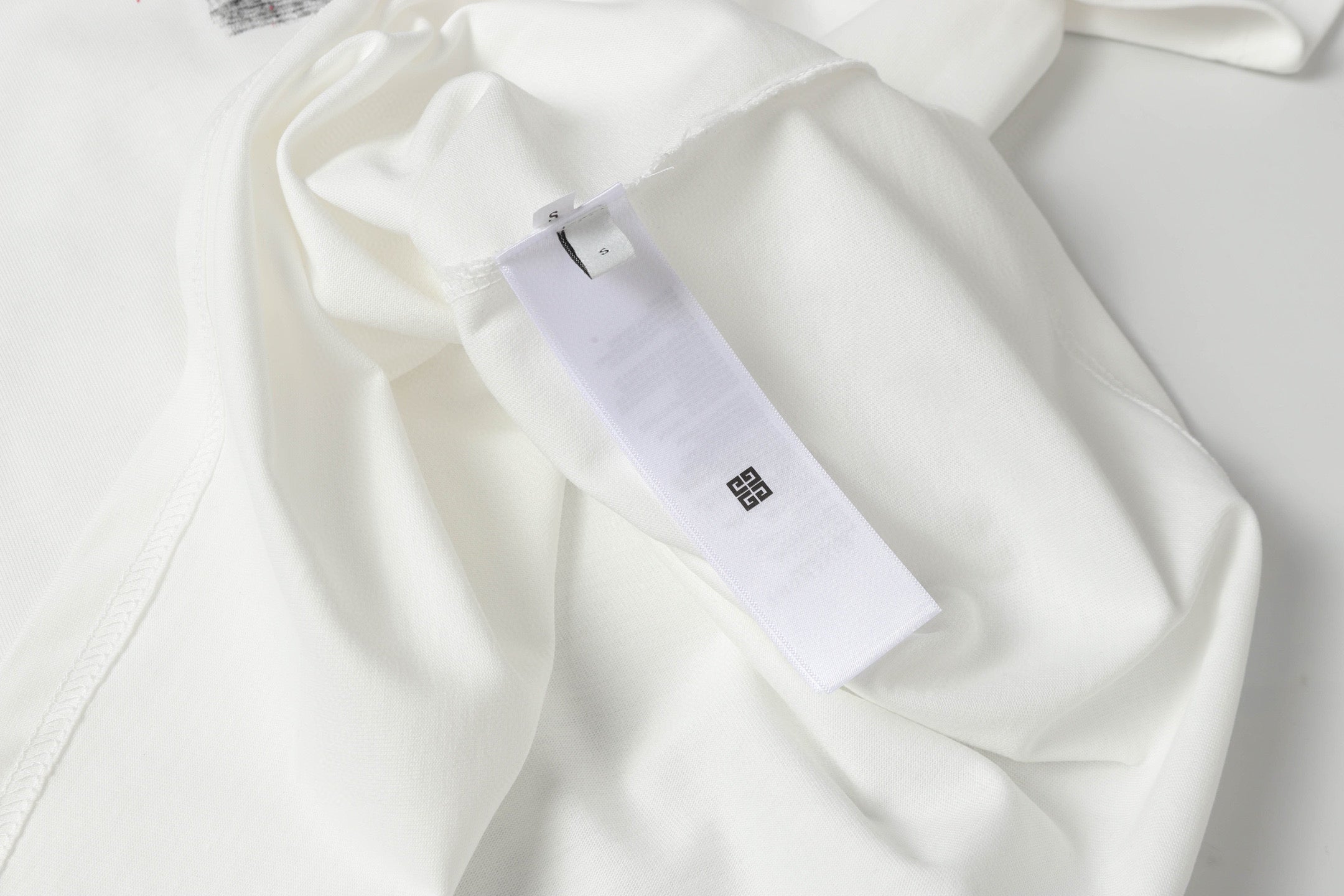 LuxluxHouse Best Quality Clothes Givenchy T-shirt