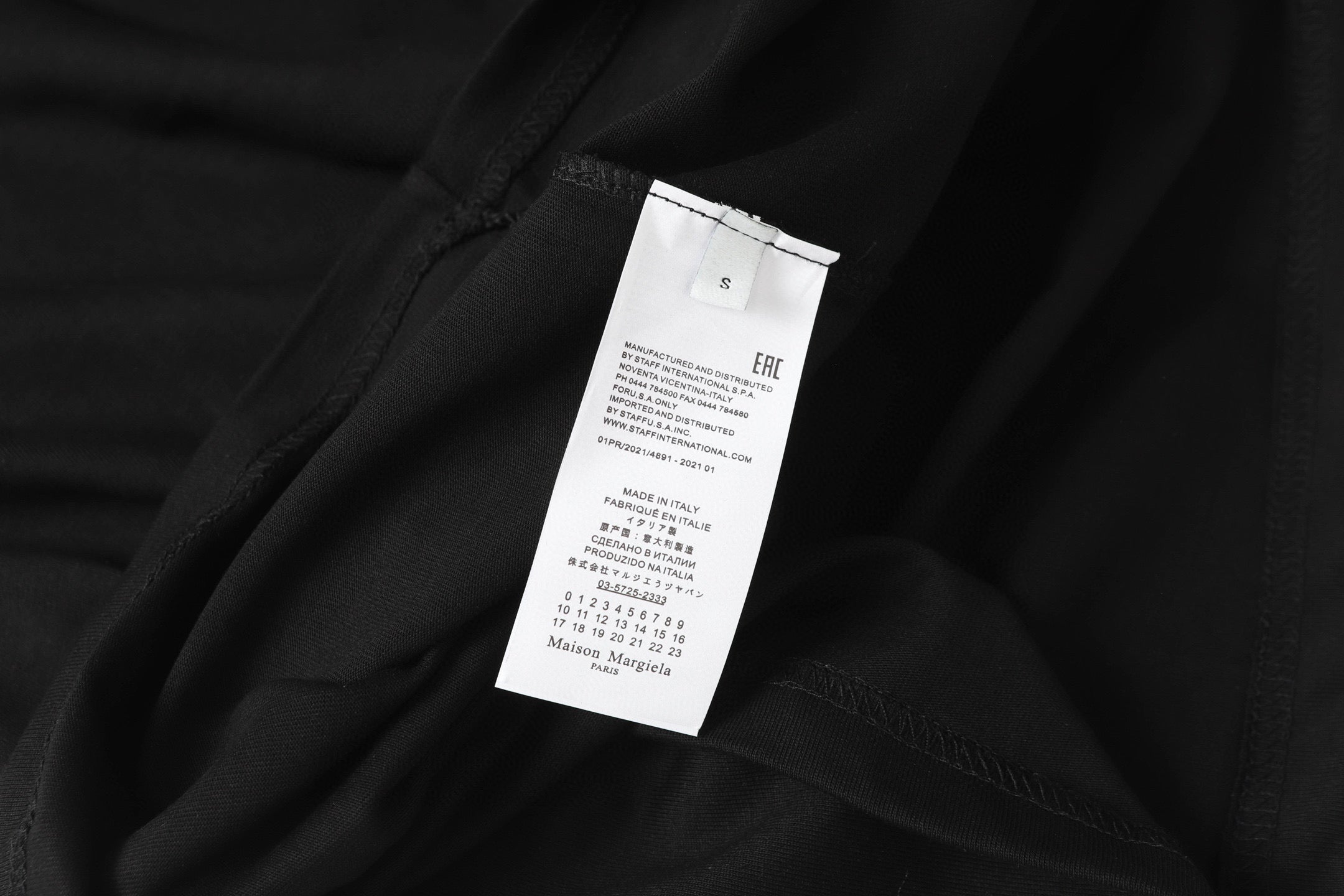 LuxluxHouse Best Quality Clothes T-shirt Chanel & Maison Margiela