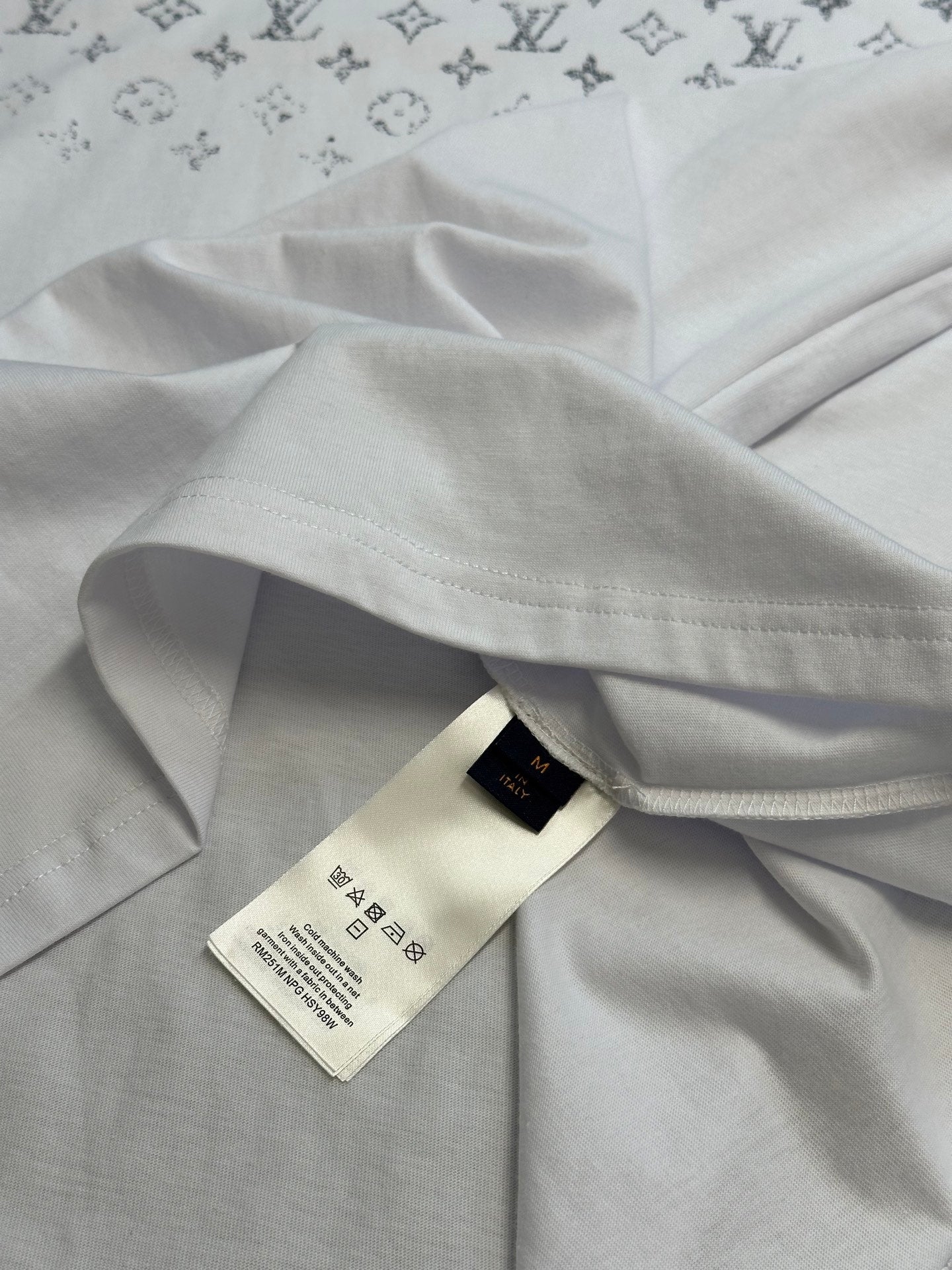 LuxluxHouse Best Quality Clothes T-shirt Louis Vuitton