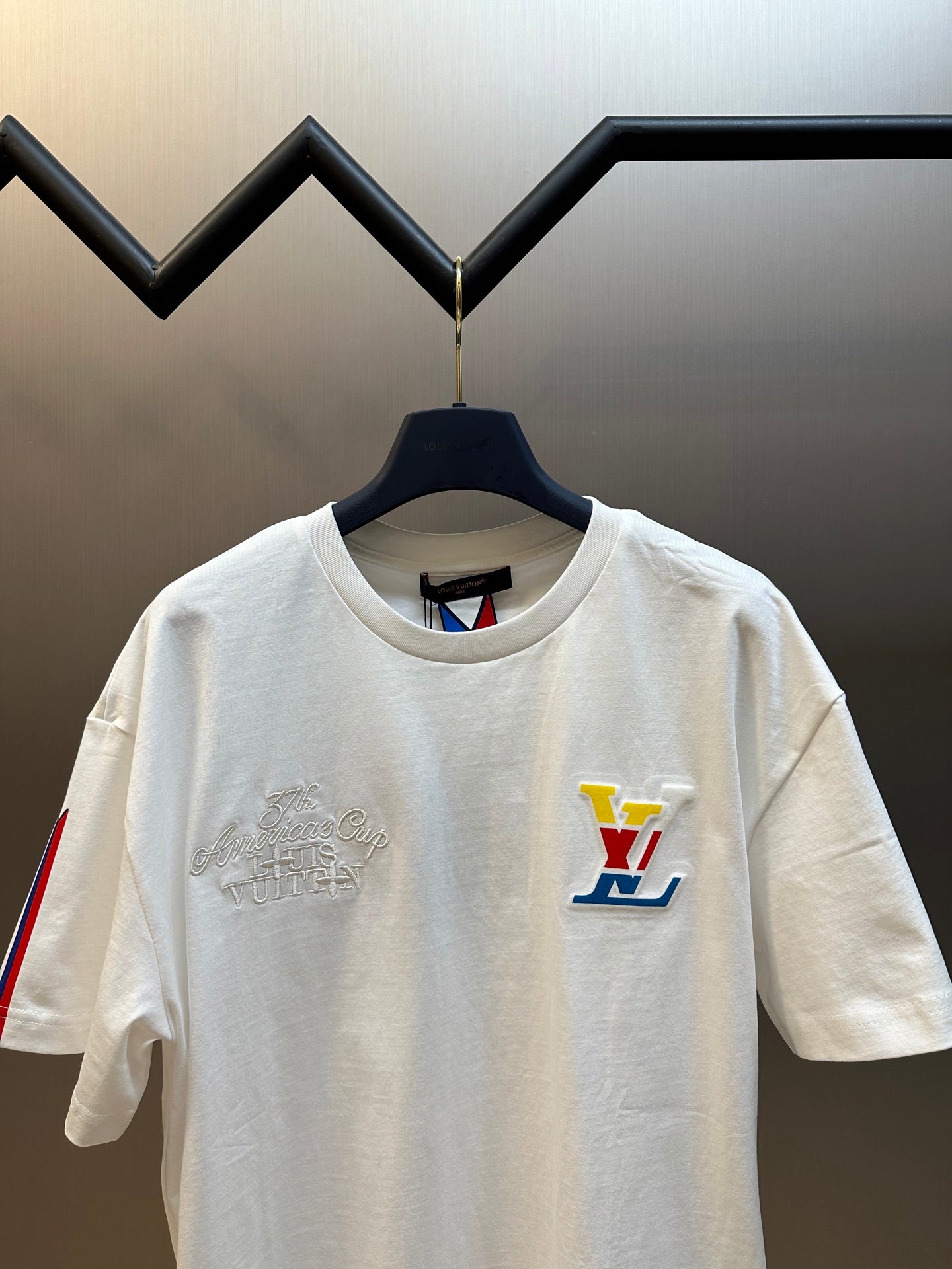 LuxluxHouse Best Quality Clothes T-shirt Louis Vuitton