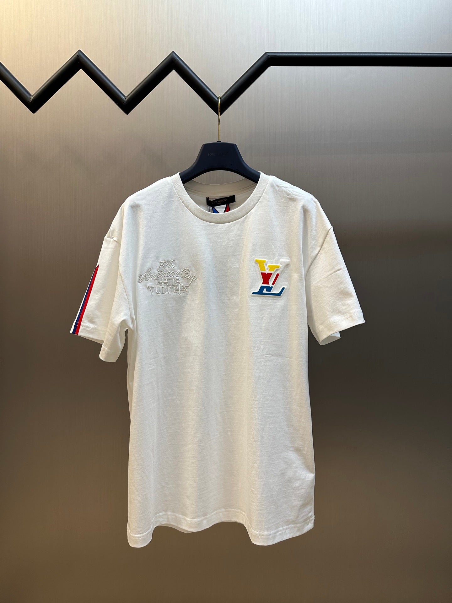 LuxluxHouse Best Quality Clothes T-shirt Louis Vuitton