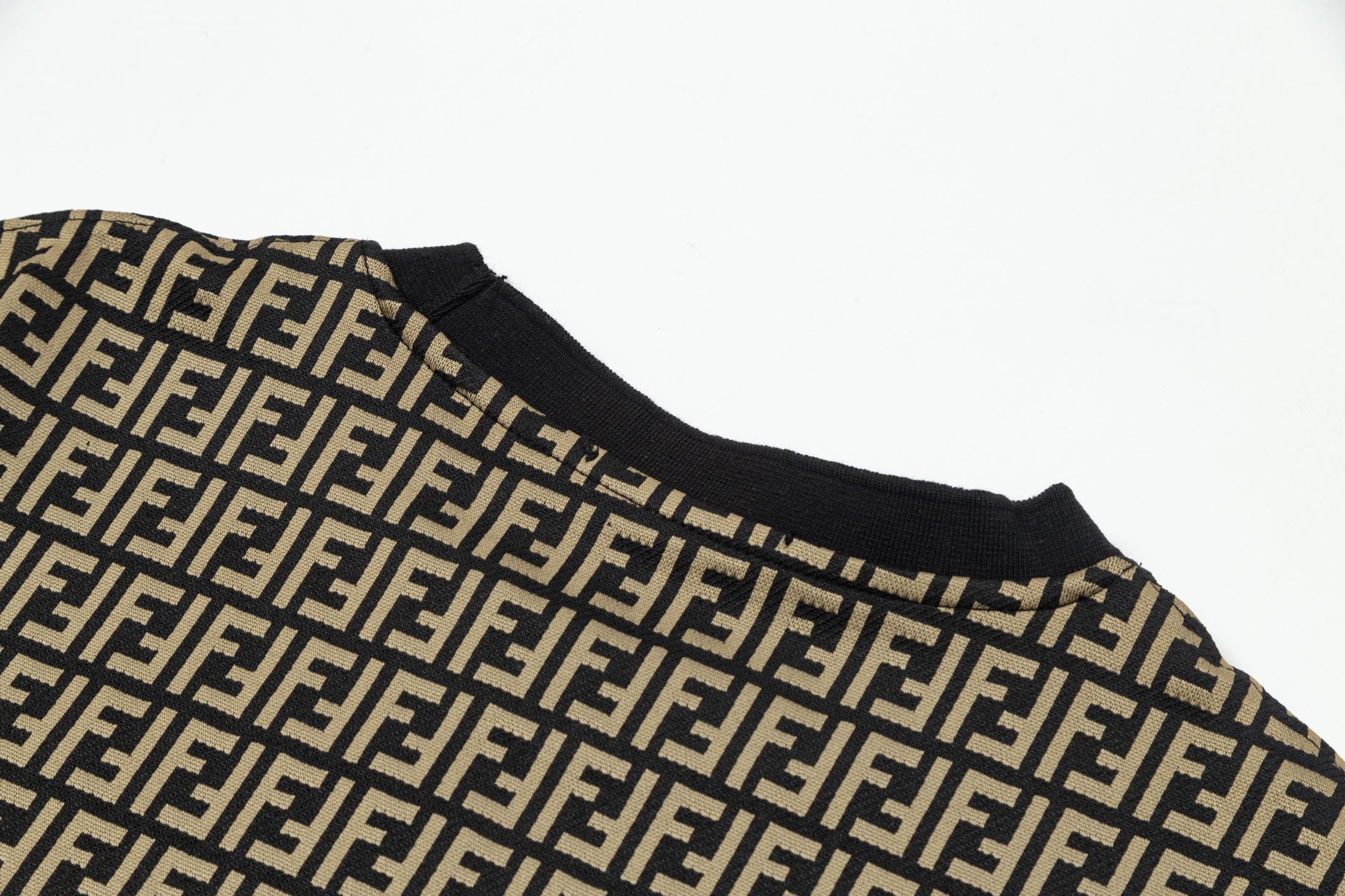 LuxluxHouse Best Quality Clothes Fendi T-shirt