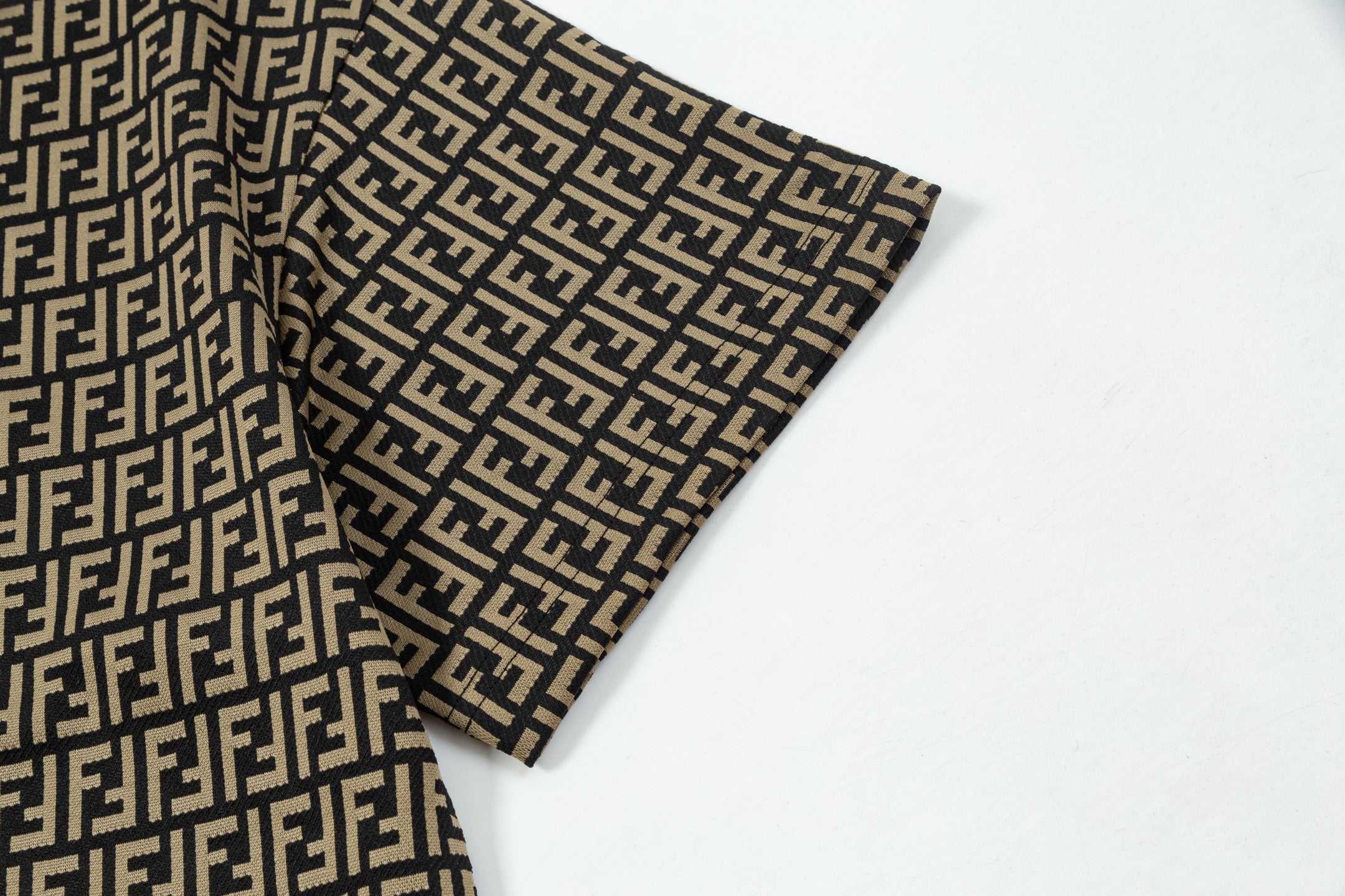 LuxluxHouse Best Quality Clothes Fendi T-shirt