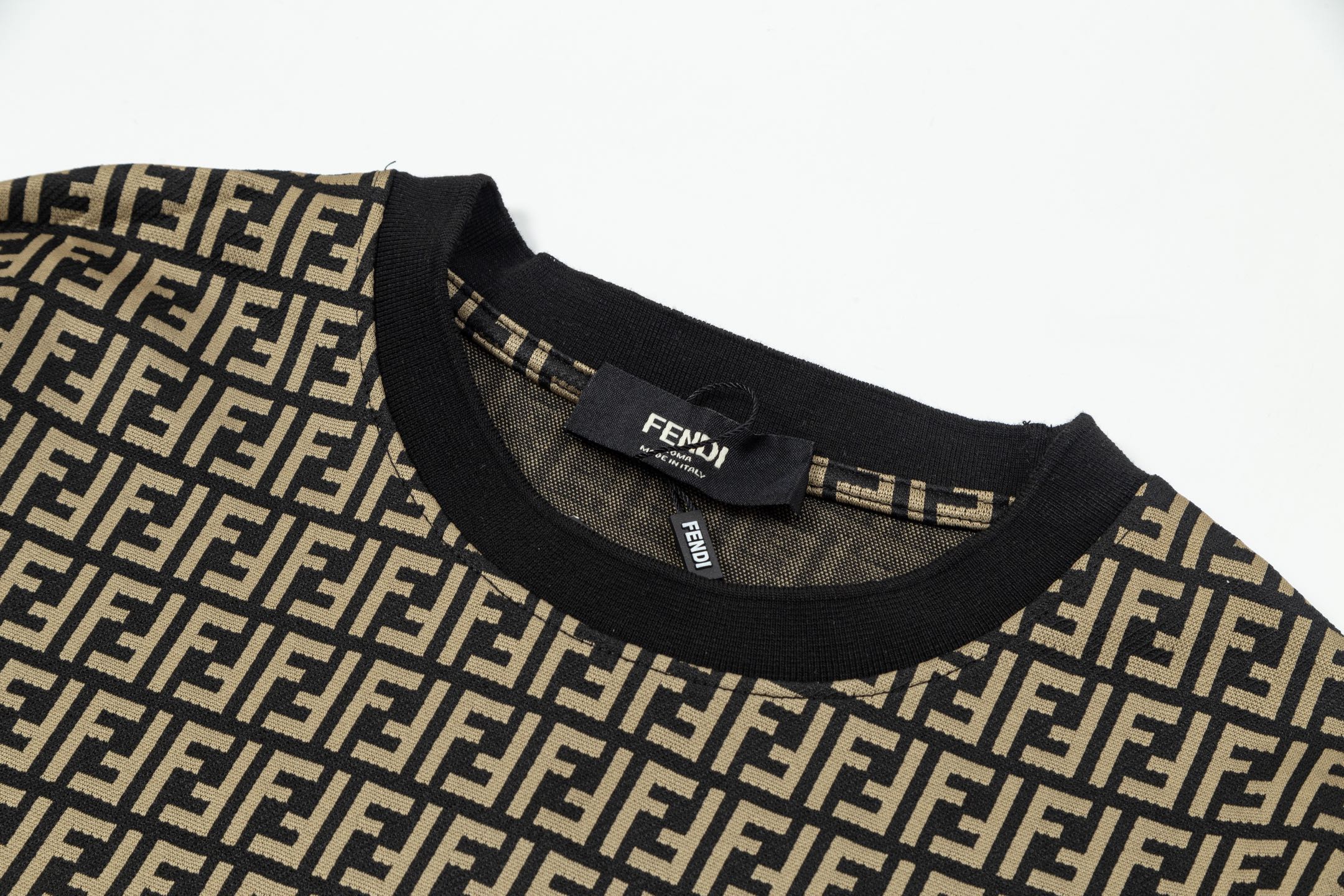 LuxluxHouse Best Quality Clothes Fendi T-shirt