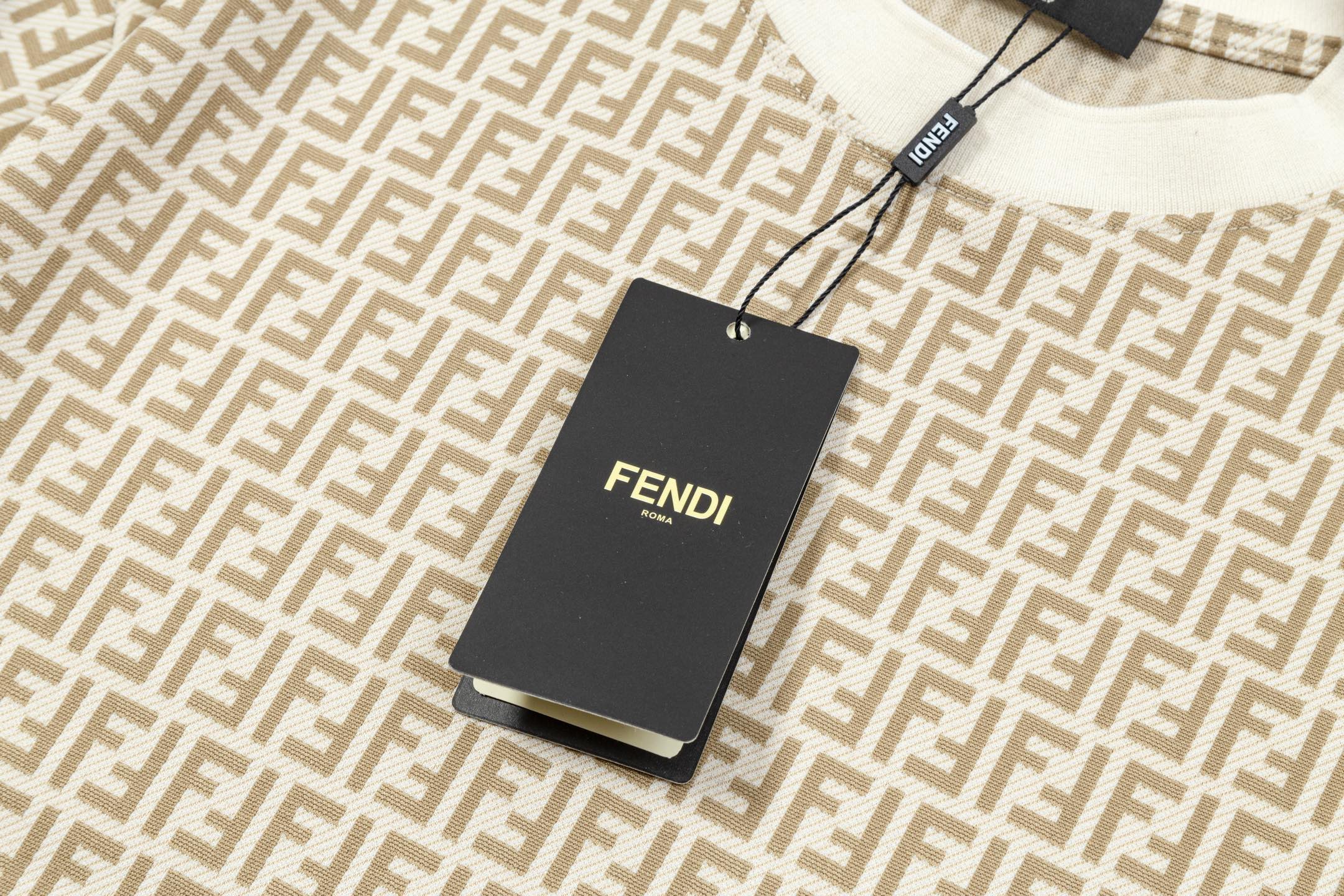 LuxluxHouse Best Quality Clothes Fendi T-shirt