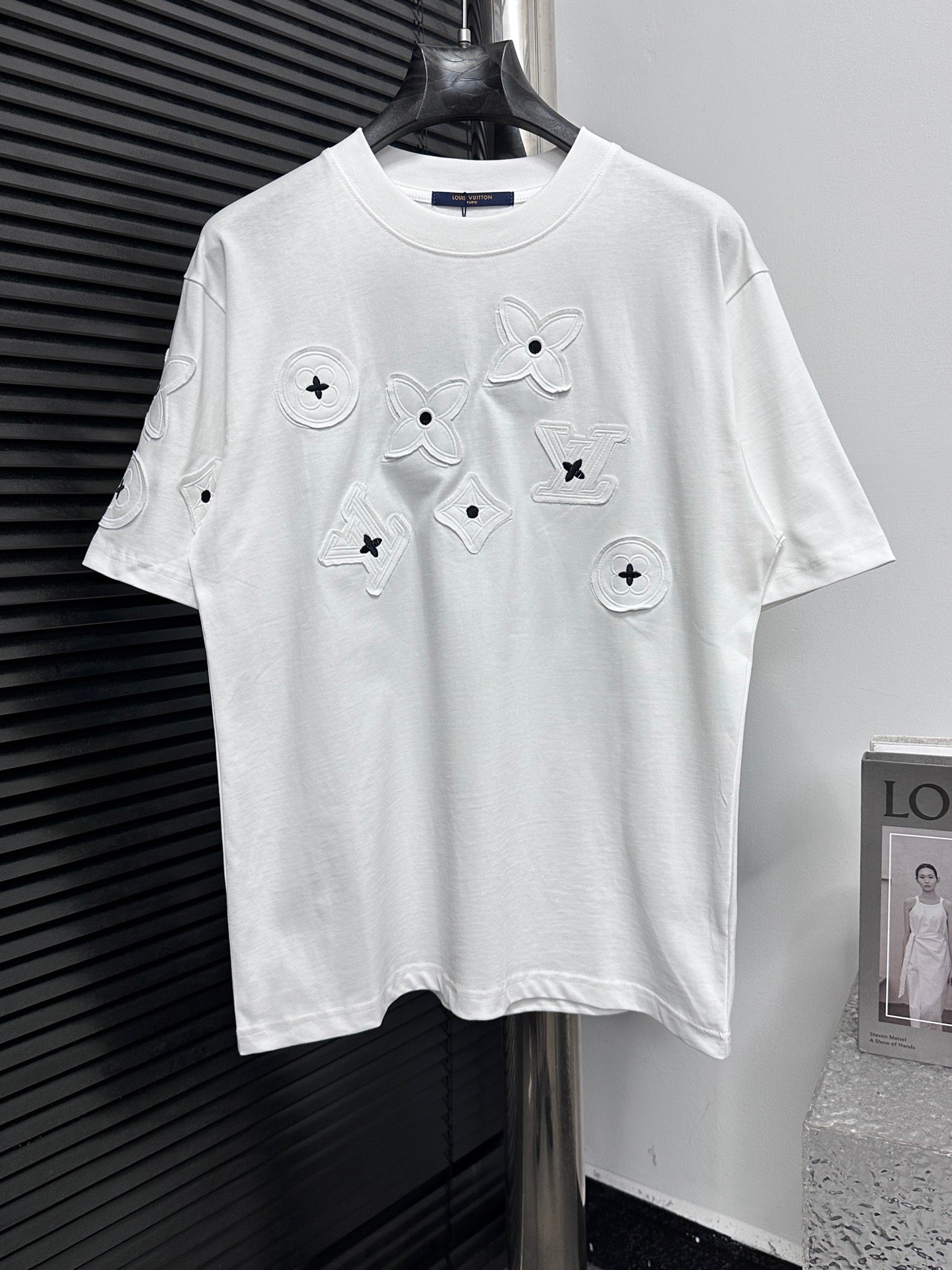 LuxluxHouse Best Quality Clothes T-shirt Louis Vuitton