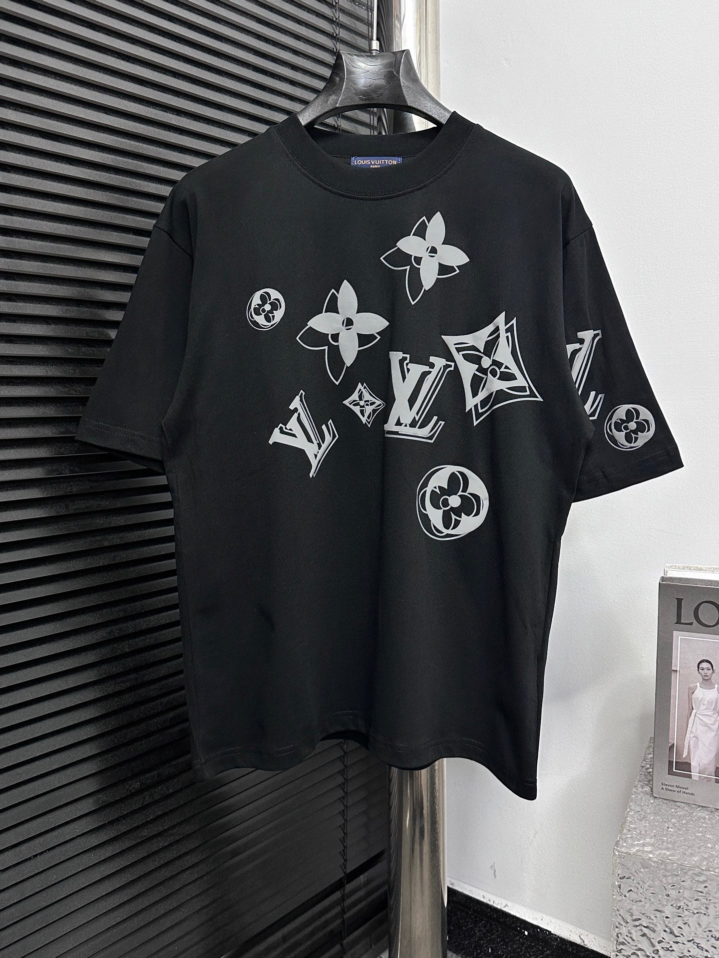 LuxluxHouse Best Quality Clothes T-shirt Louis Vuitton