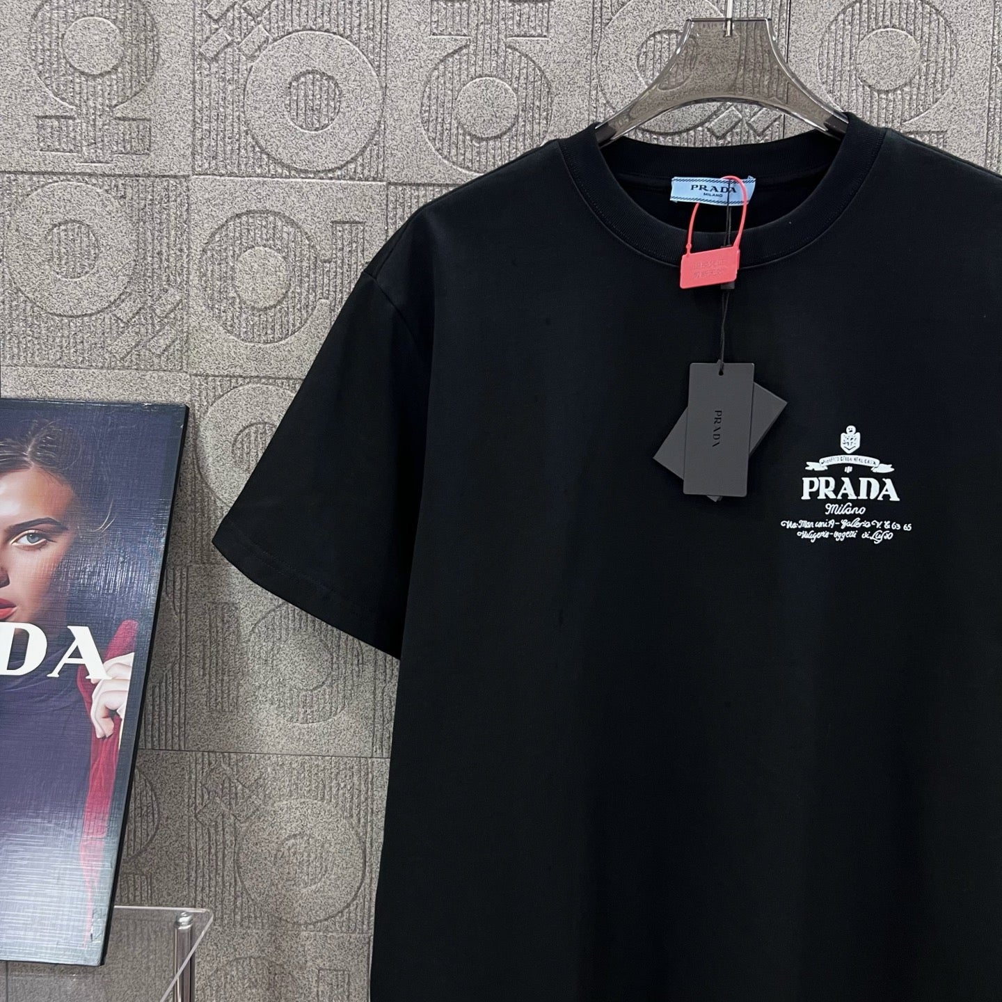LuxluxHouse Best Quality Clothes T-shirt Prada