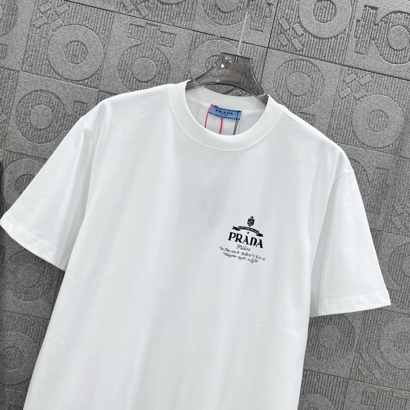 LuxluxHouse Best Quality Clothes T-shirt Prada