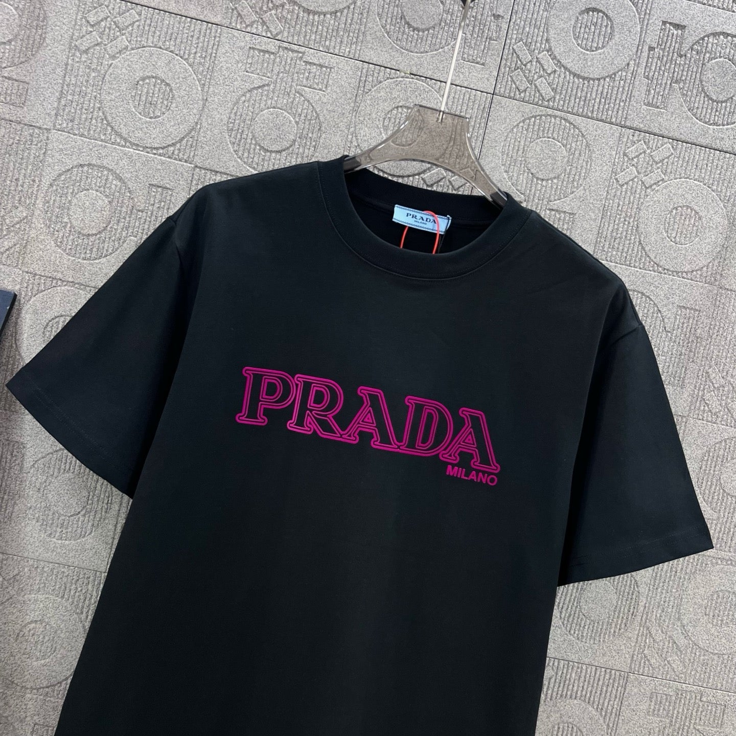 LuxluxHouse Best Quality Clothes T-shirt Prada