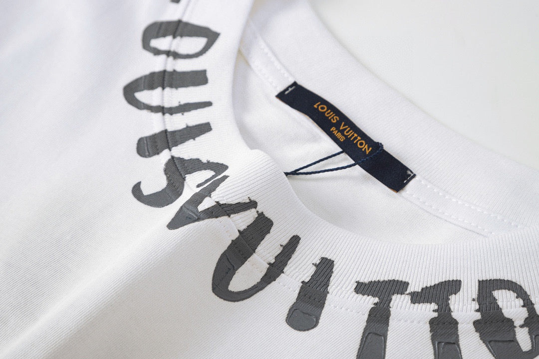 LuxluxHouse Best Quality Clothes T-shirt Louis Vuitton
