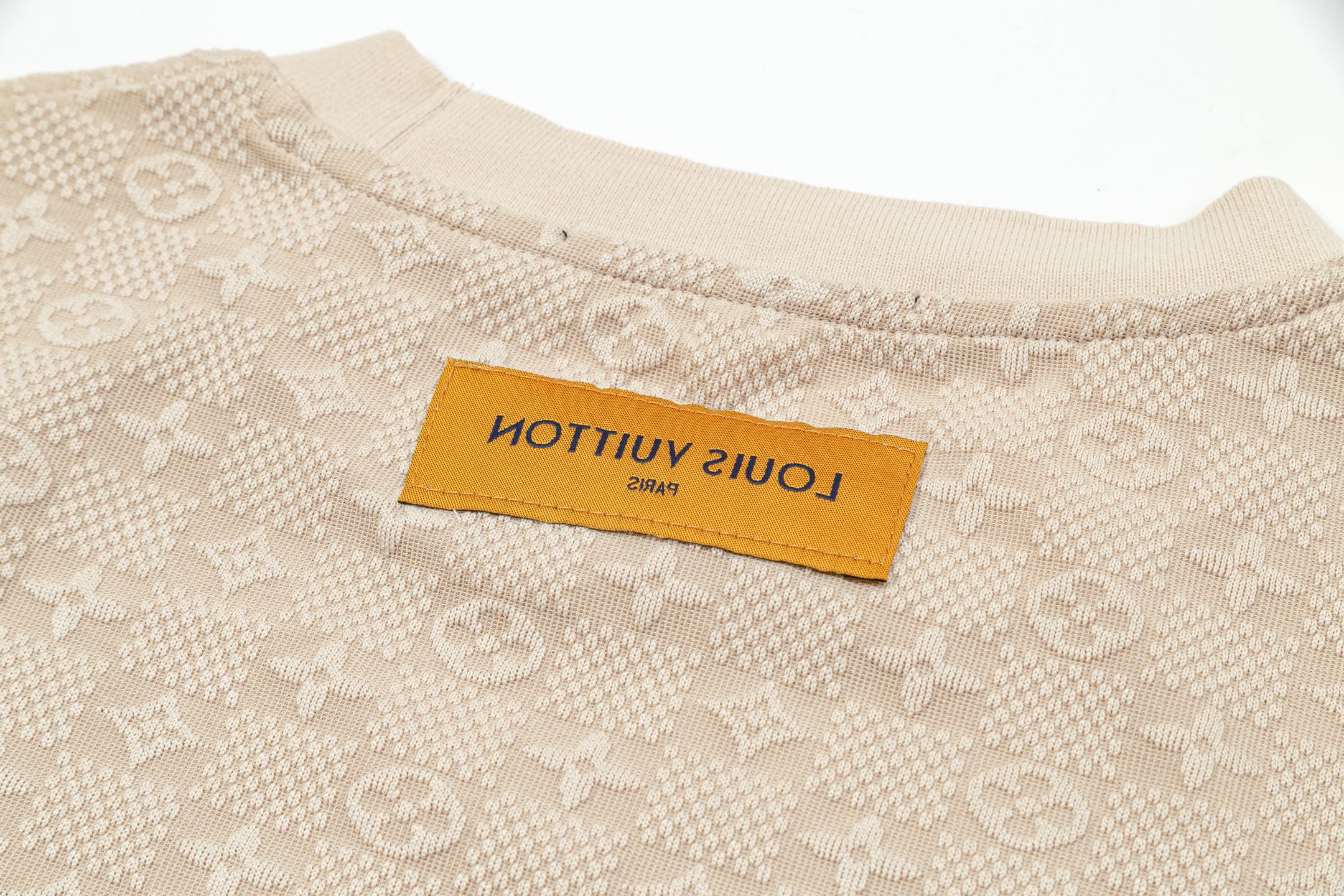 LuxluxHouse Best Quality Clothes T-shirt Louis Vuitton