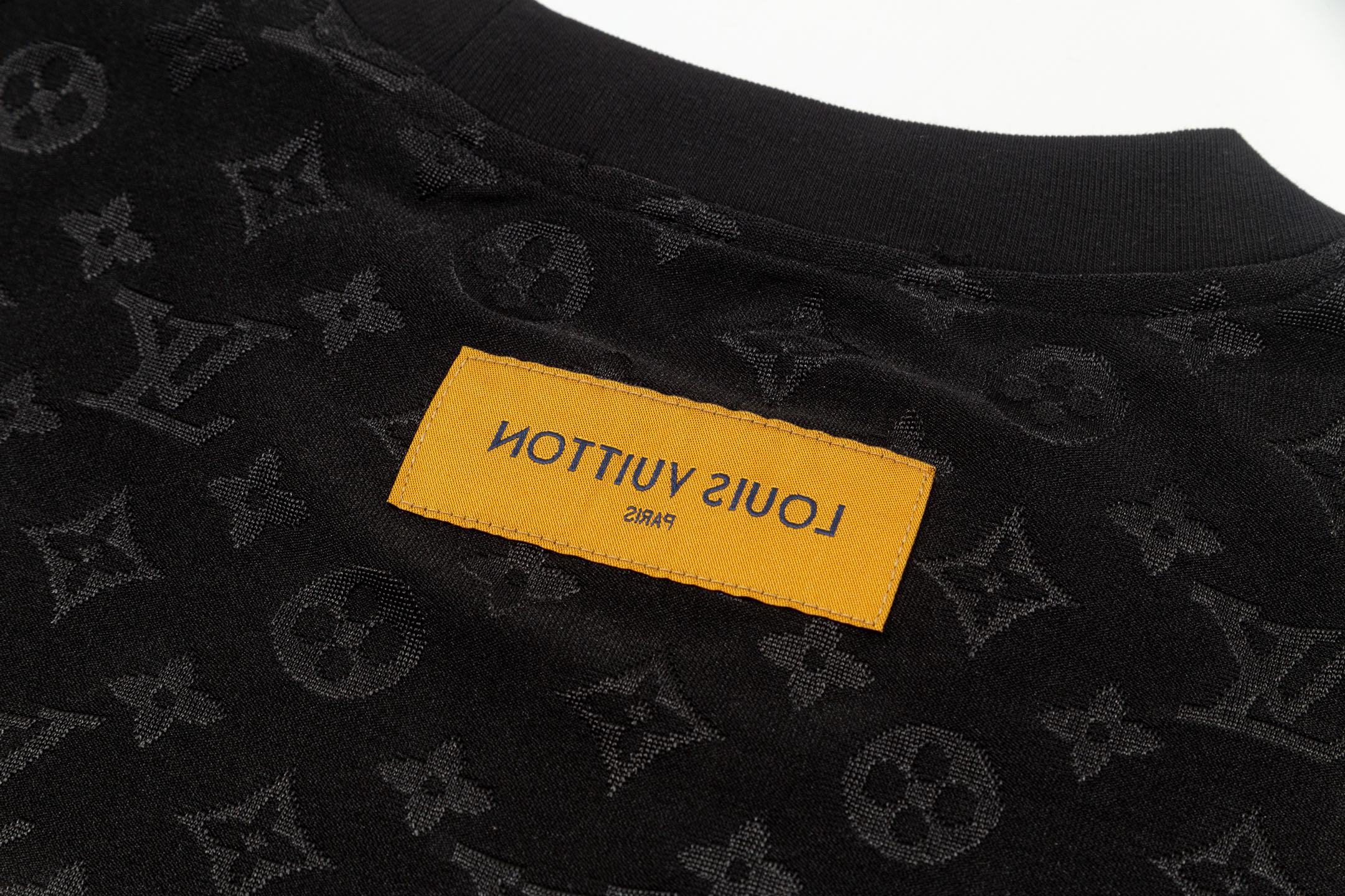 LuxluxHouse Best Quality Clothes T-shirt Louis Vuitton