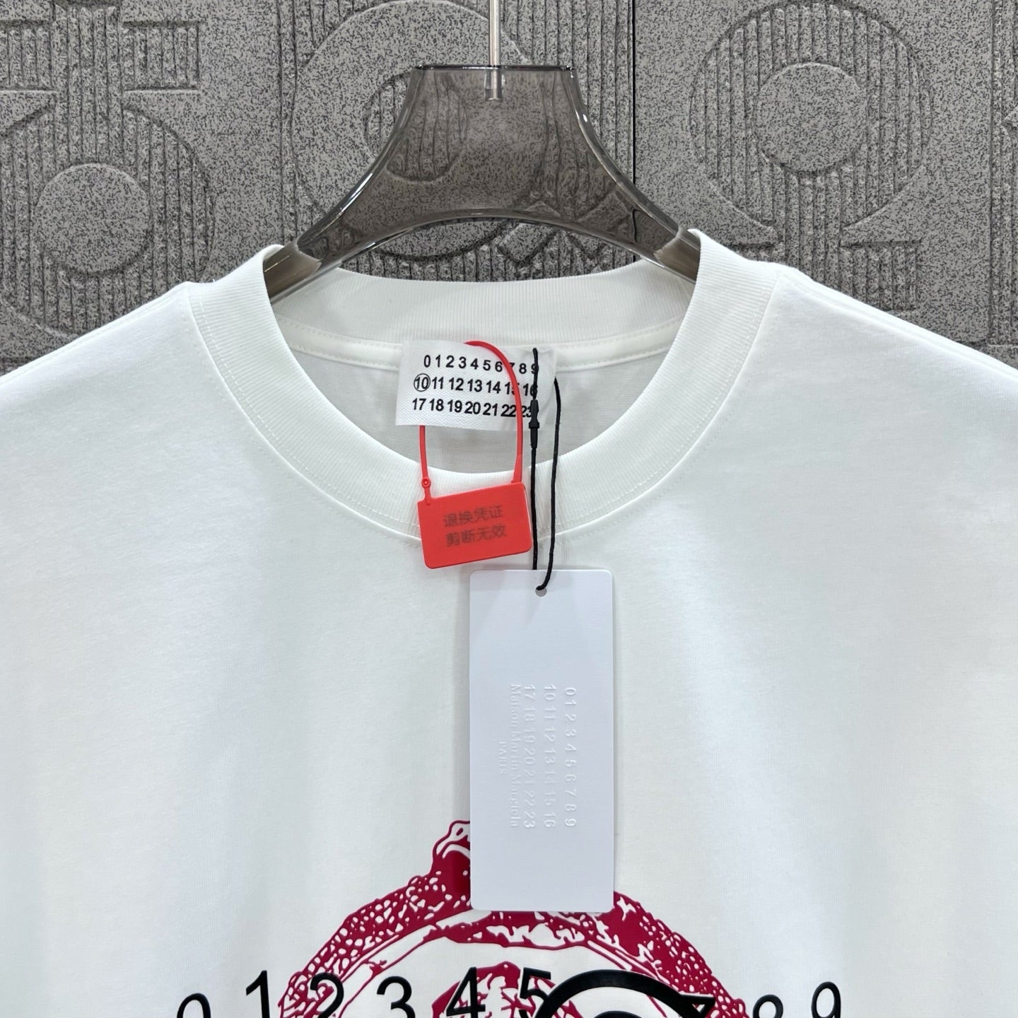 LuxluxHouse Best Quality Clothes T-shirt Chanel & Maison Margiela