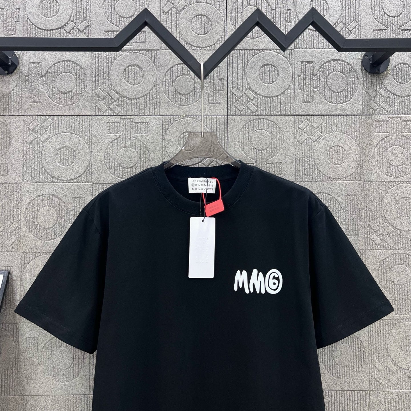 LuxluxHouse Best Quality Clothes T-shirt Chanel & Maison Margiela