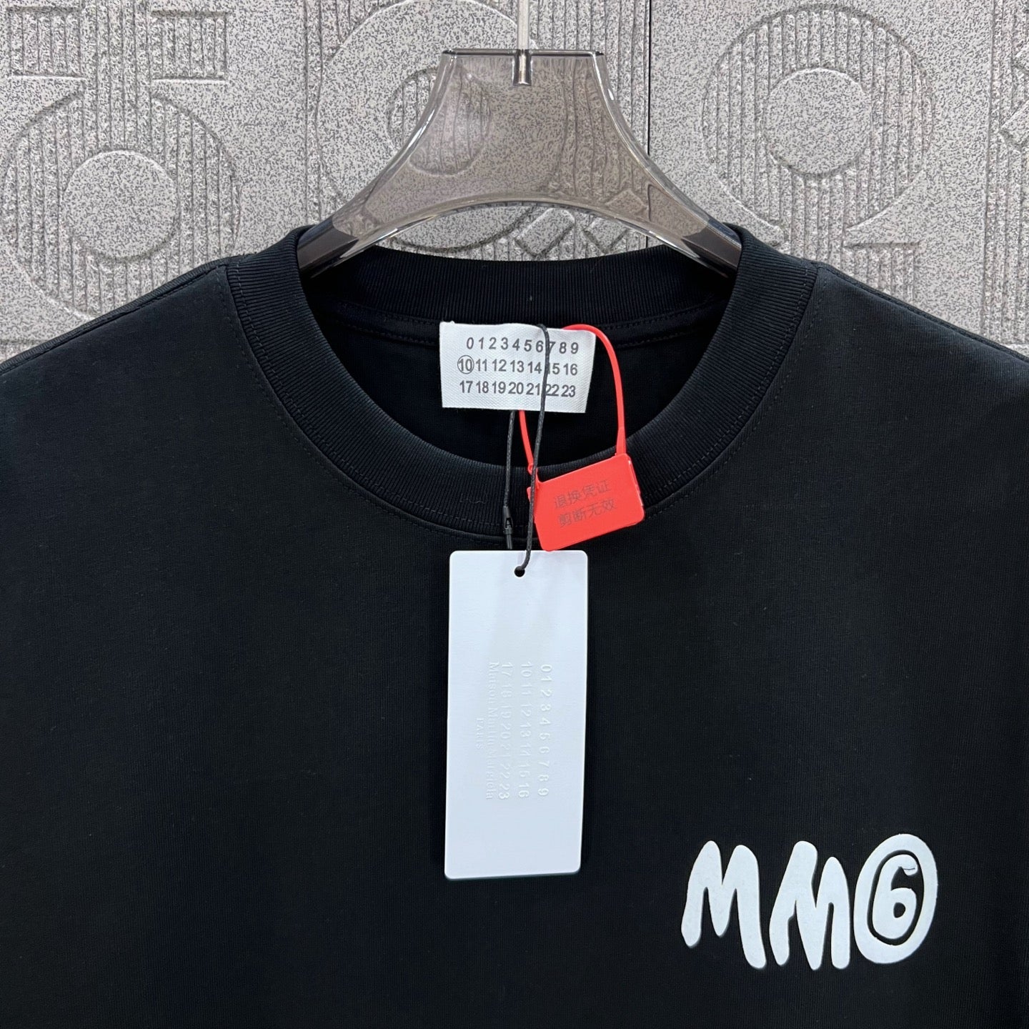 LuxluxHouse Best Quality Clothes T-shirt Chanel & Maison Margiela