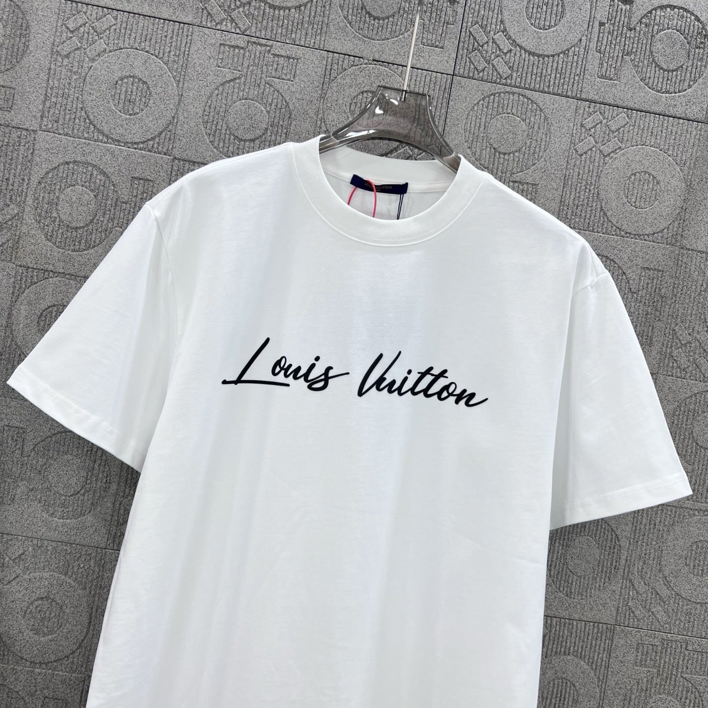 LuxluxHouse Best Quality Clothes T-shirt Louis Vuitton